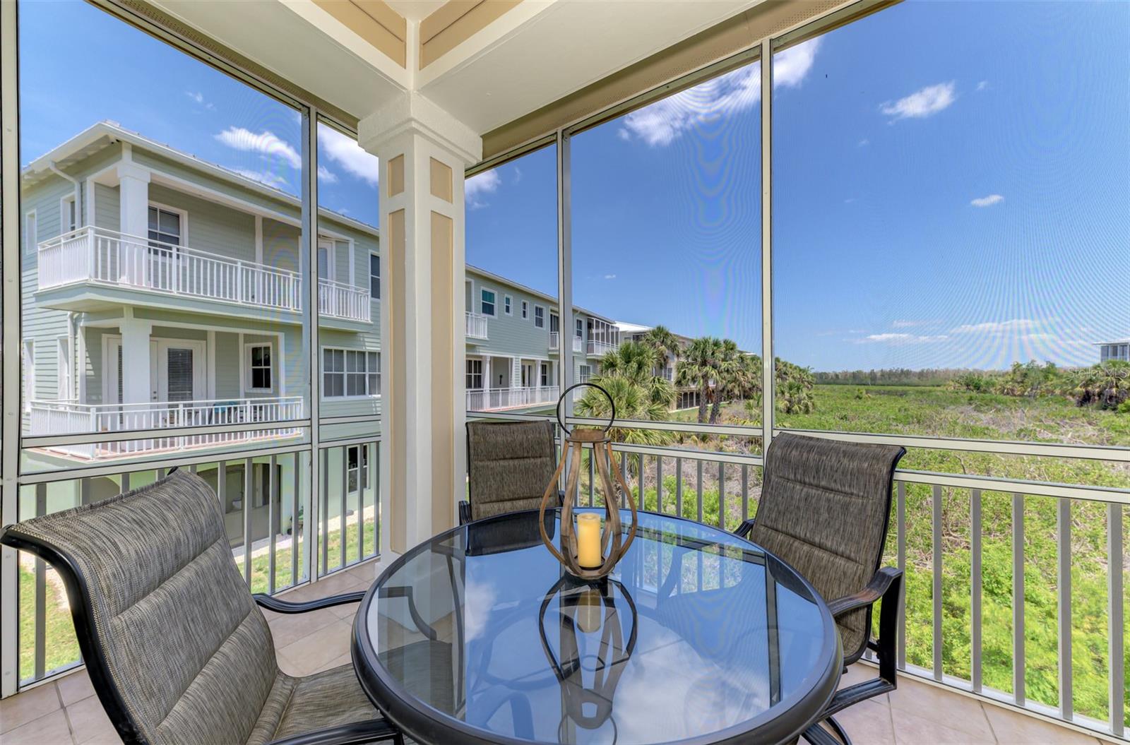 Image 25 of 89 For 10411 Coral Landings Lane 85