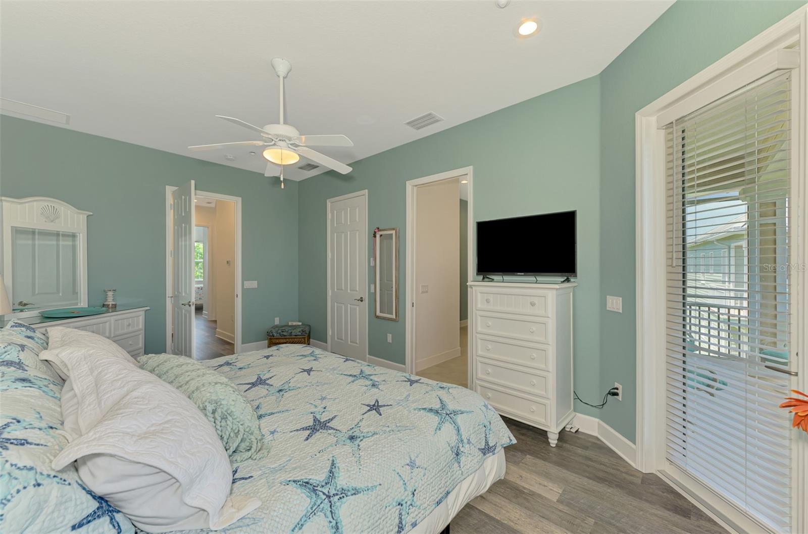 Image 33 of 89 For 10411 Coral Landings Lane 85