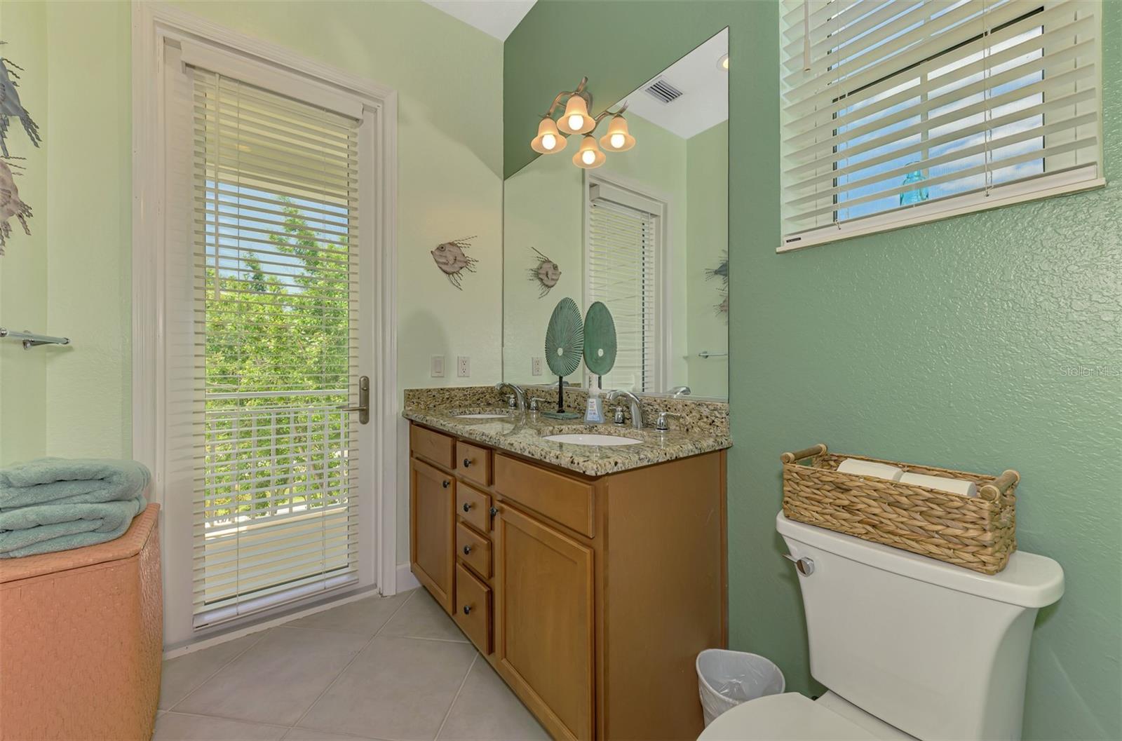 Image 38 of 89 For 10411 Coral Landings Lane 85