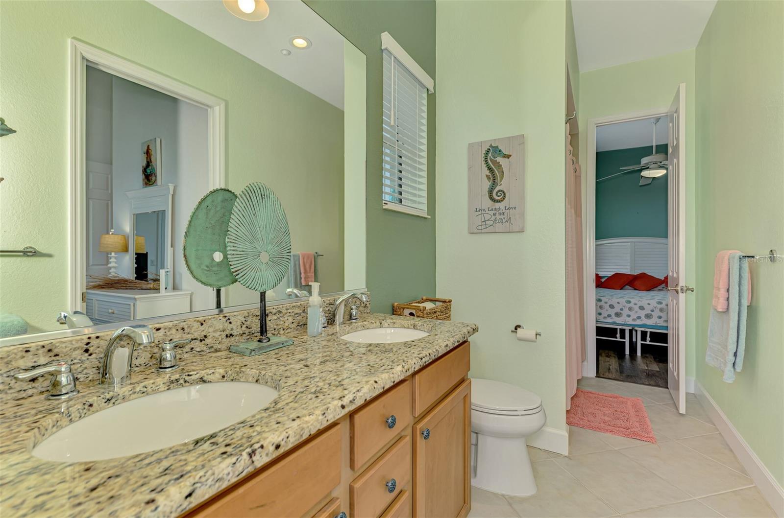 Image 40 of 89 For 10411 Coral Landings Lane 85