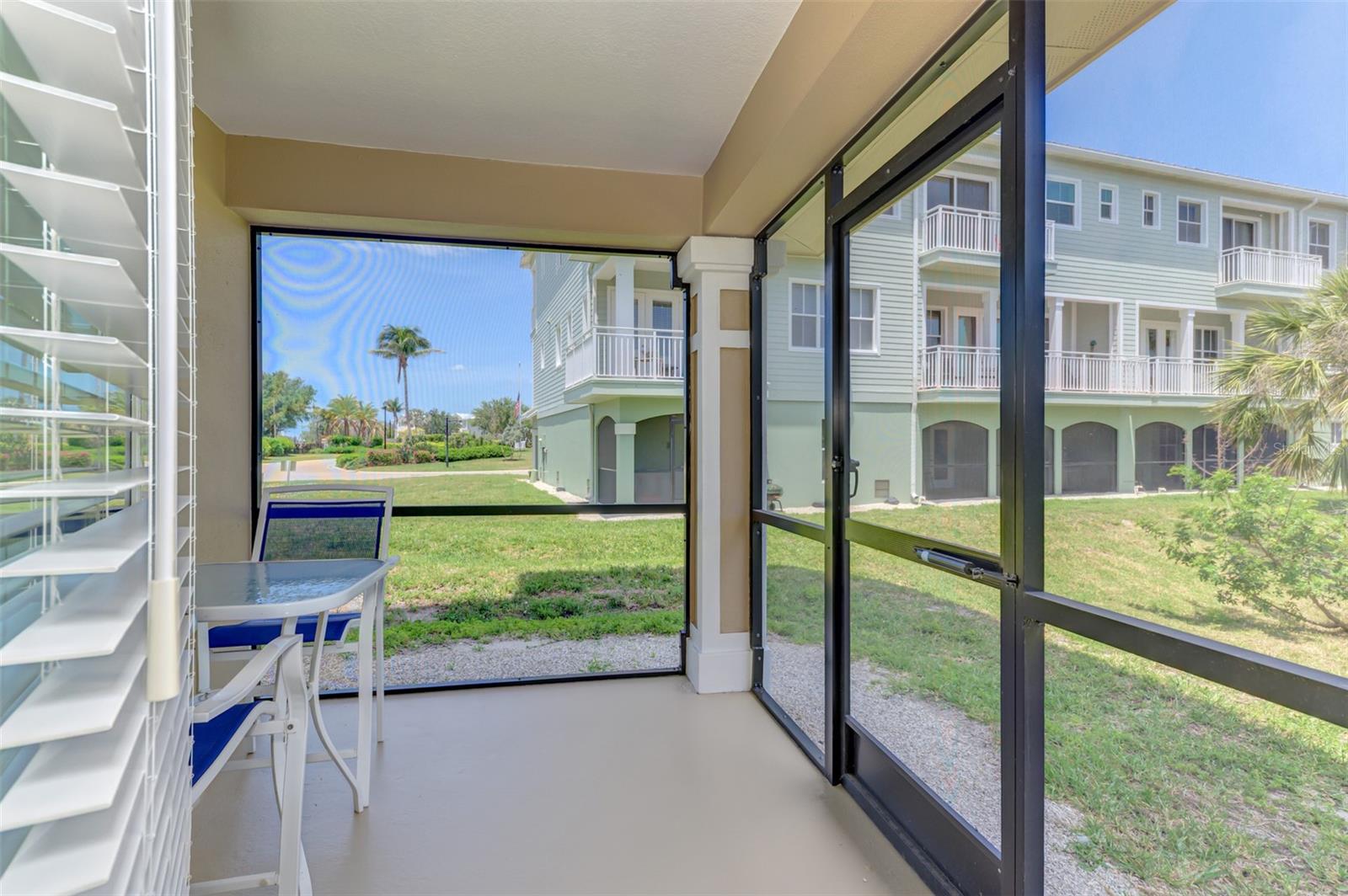 Image 48 of 89 For 10411 Coral Landings Lane 85