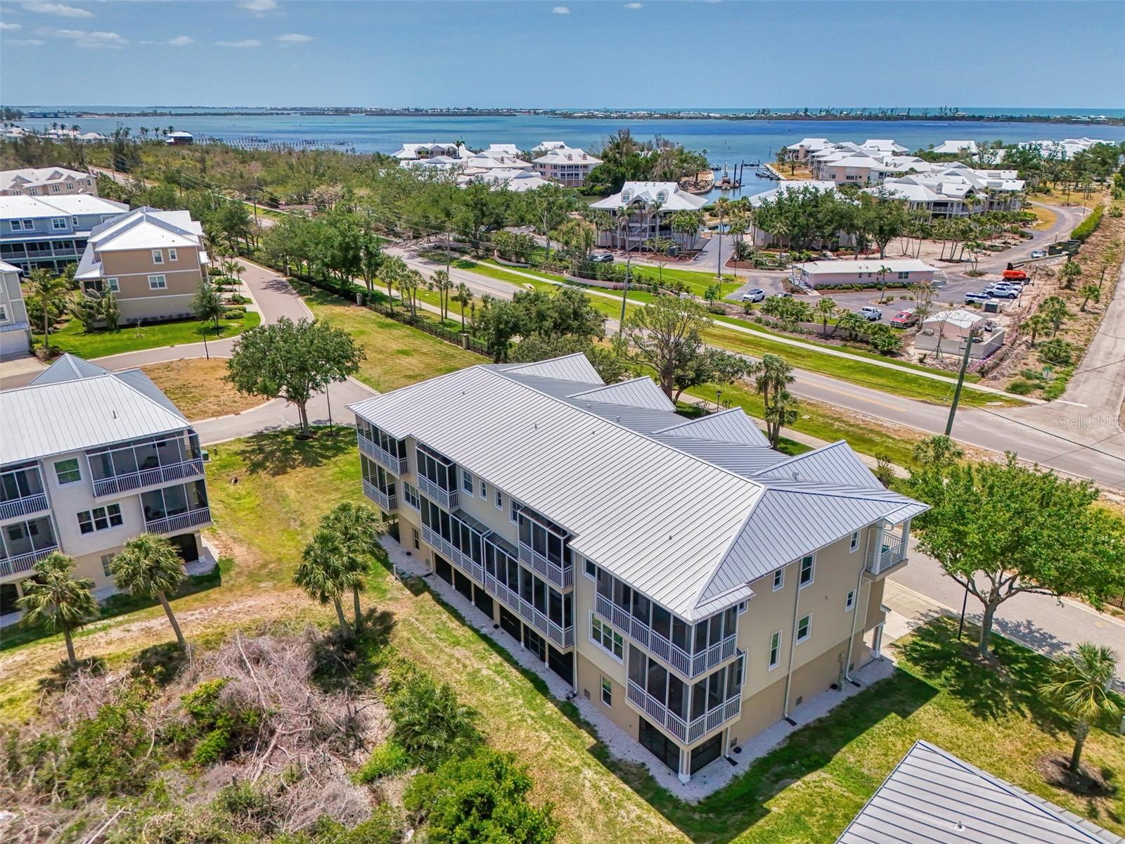 Image 52 of 89 For 10411 Coral Landings Lane 85