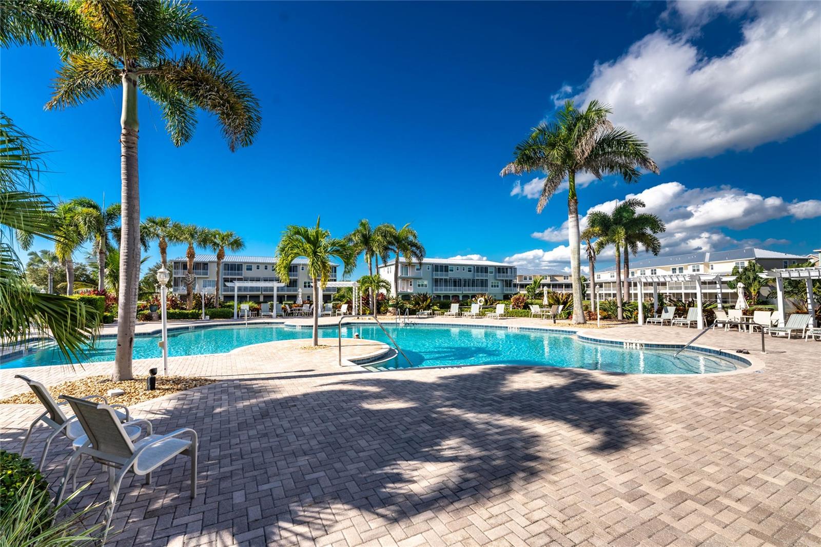 Image 58 of 89 For 10411 Coral Landings Lane 85