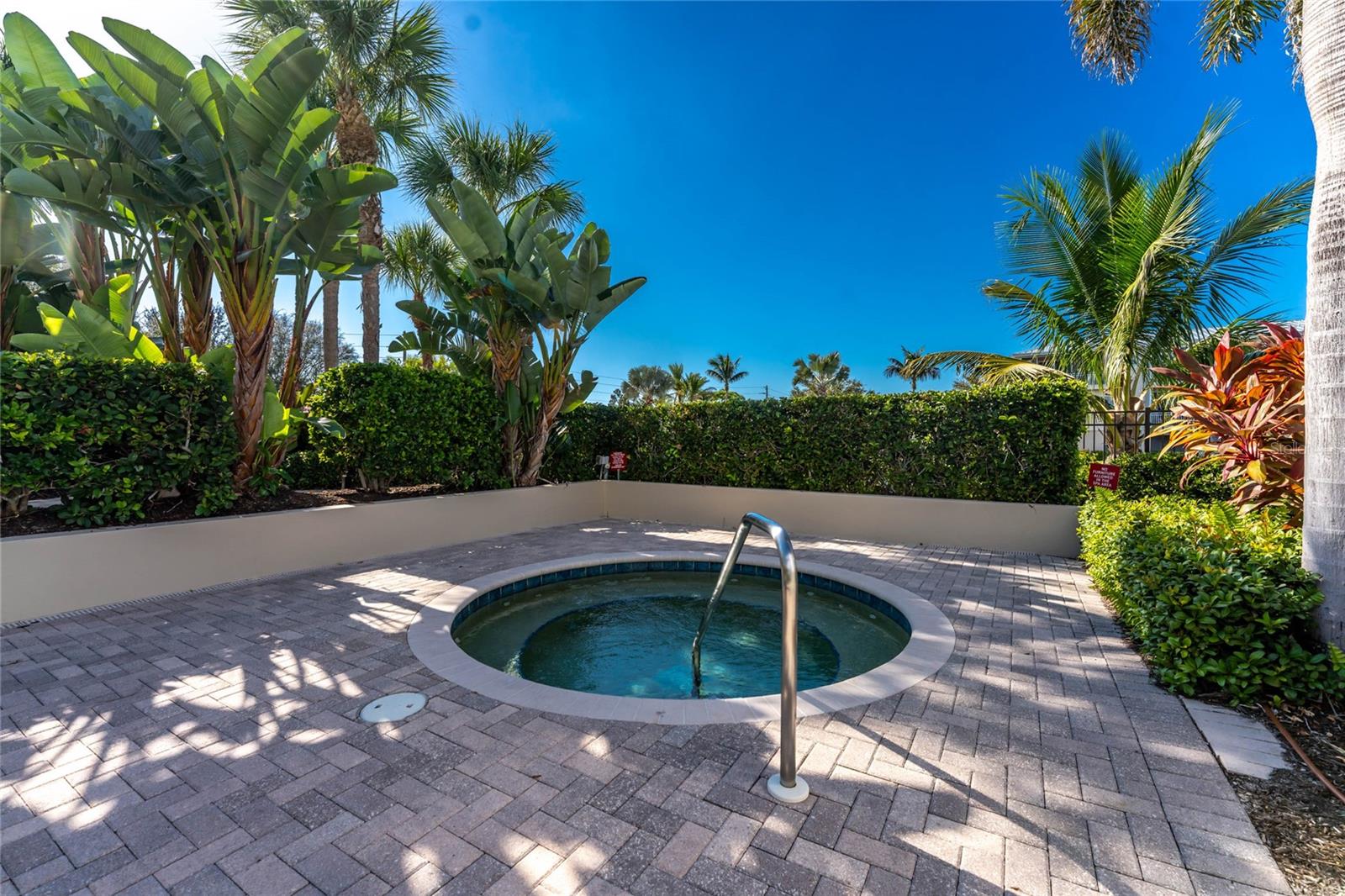 Image 61 of 89 For 10411 Coral Landings Lane 85