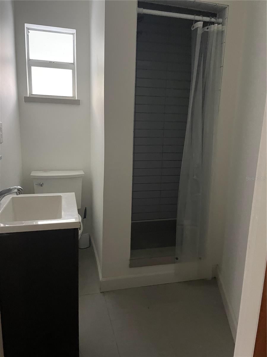 Image 14 of 26 For 7215 Manasota Key Road A