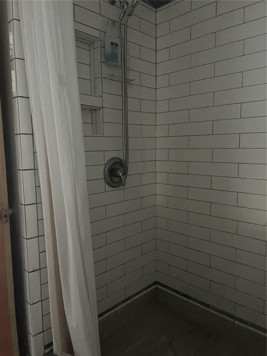 Image 16 of 26 For 7215 Manasota Key Road A