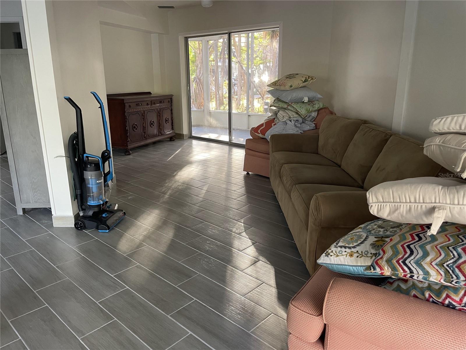 Image 17 of 26 For 7215 Manasota Key Road A