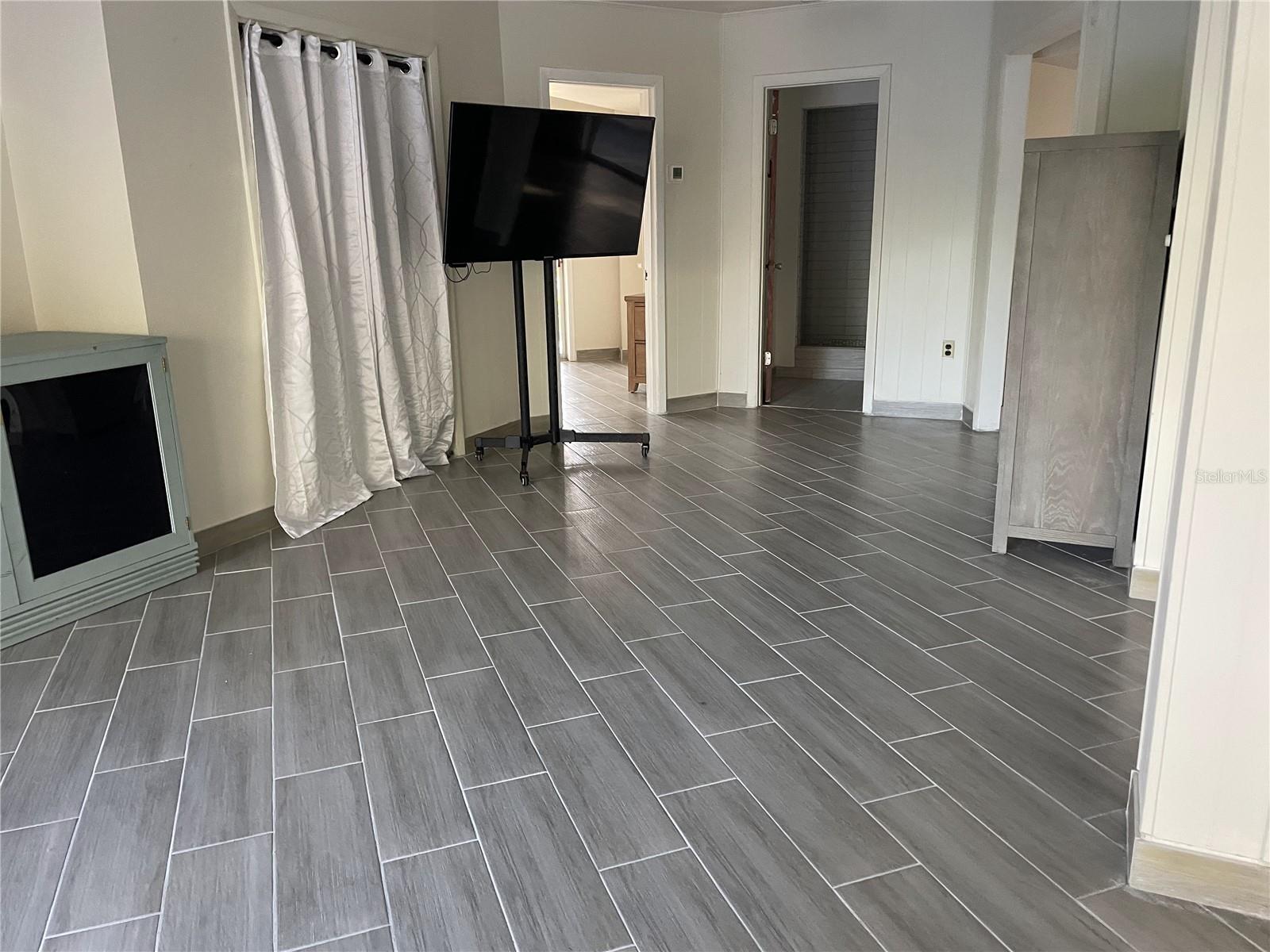 Image 19 of 26 For 7215 Manasota Key Road A