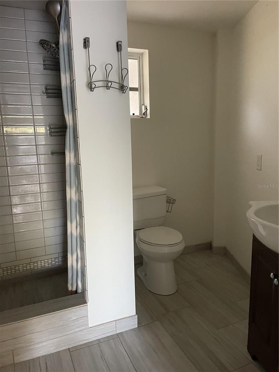 Image 21 of 26 For 7215 Manasota Key Road A