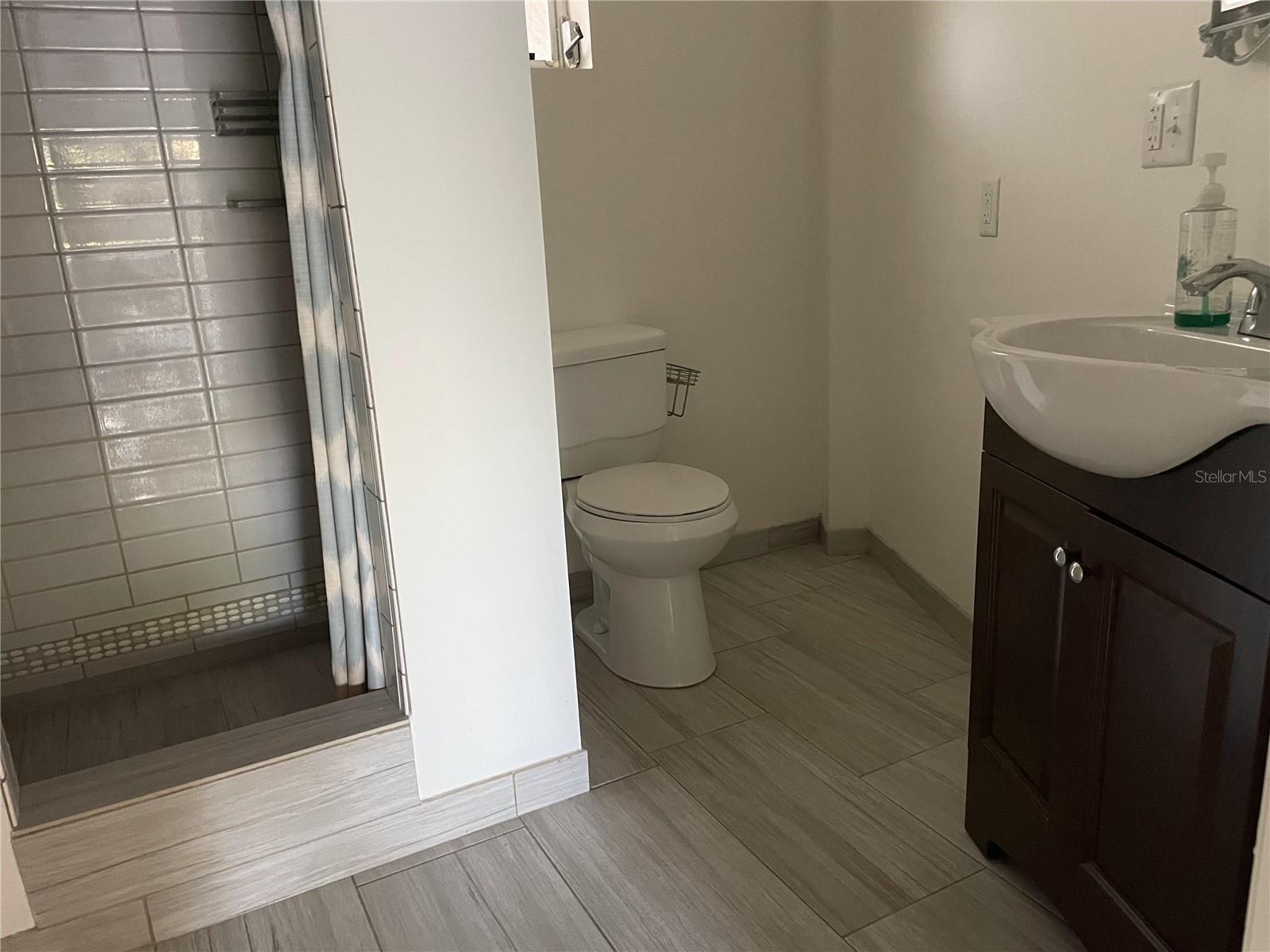 Image 22 of 26 For 7215 Manasota Key Road A