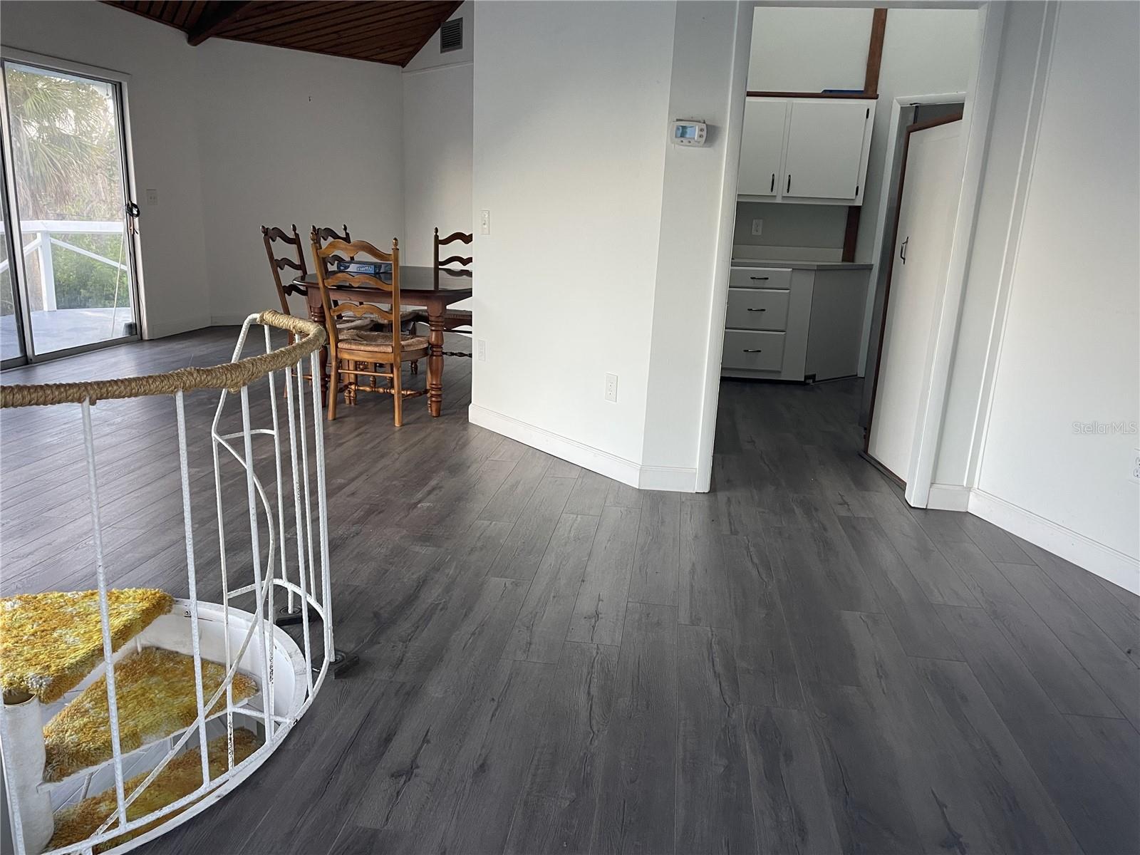 Image 4 of 26 For 7215 Manasota Key Road A