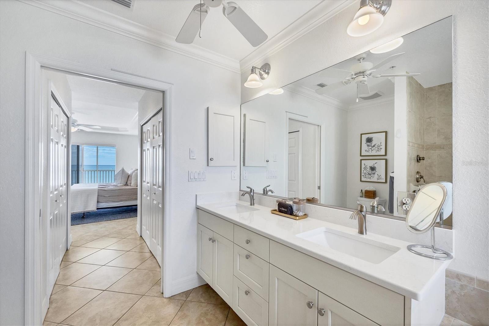 Image 23 of 47 For 2770 Beach Road 303