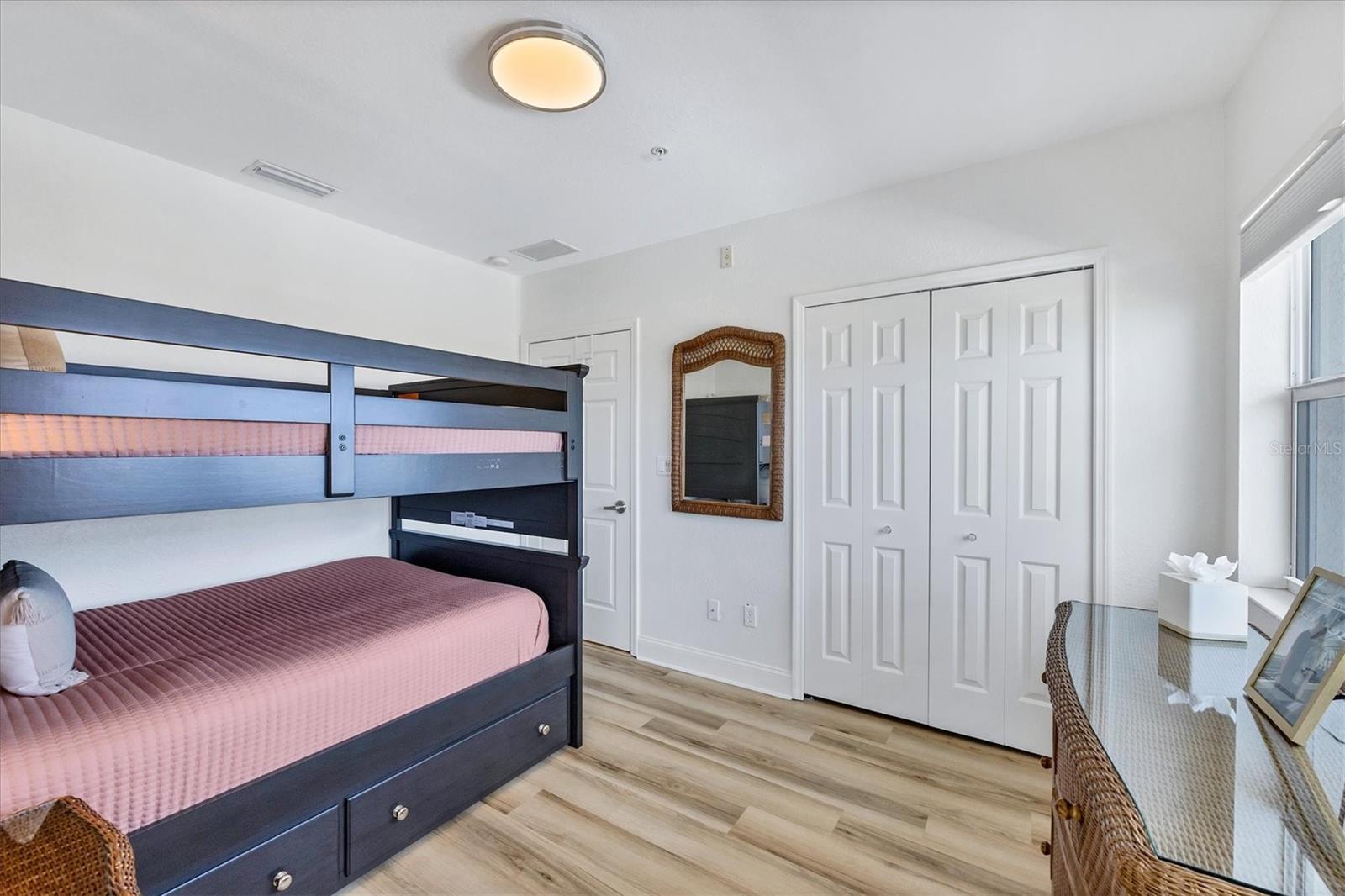 Image 28 of 47 For 2770 Beach Road 303