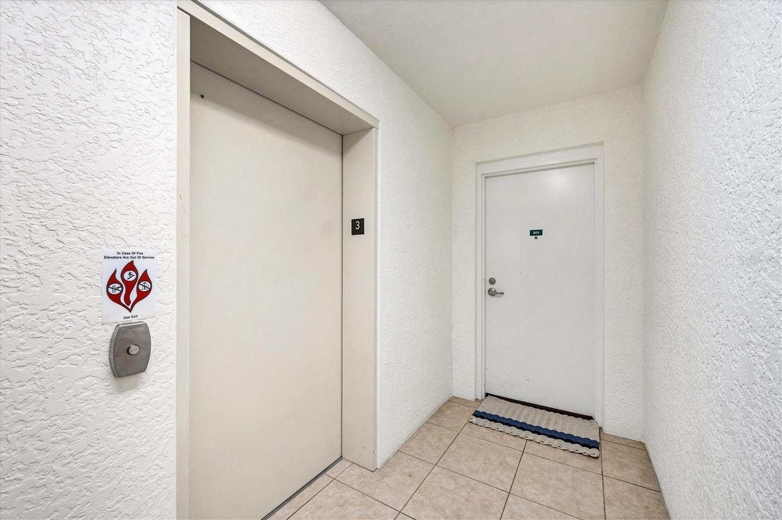 Image 32 of 47 For 2770 Beach Road 303