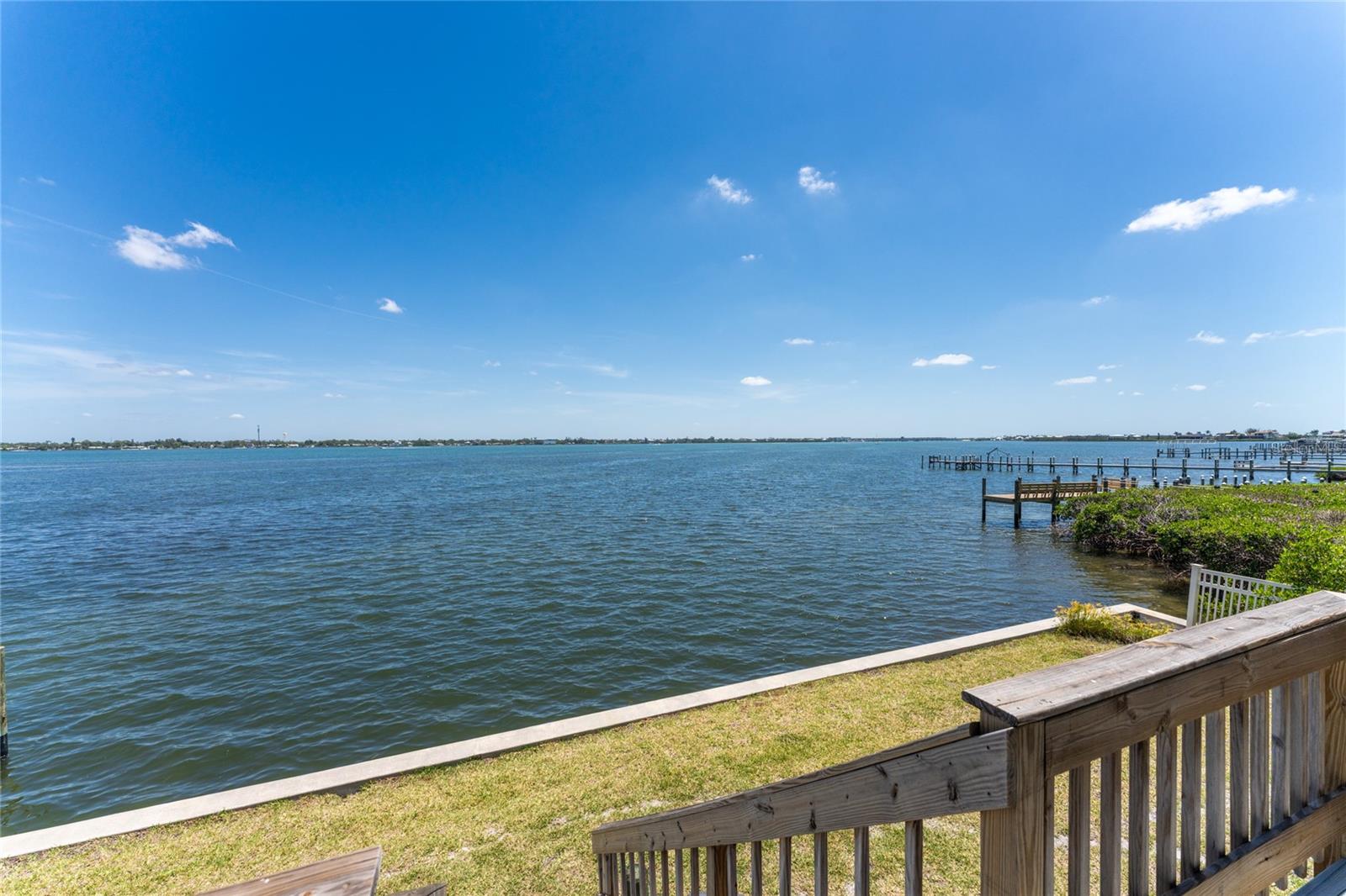 Image 33 of 75 For 5041 Beach Road 4a And 4b