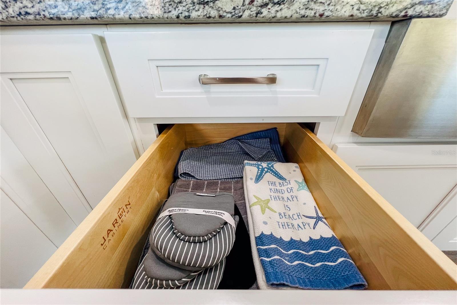 Image 42 of 75 For 5041 Beach Road 4a And 4b