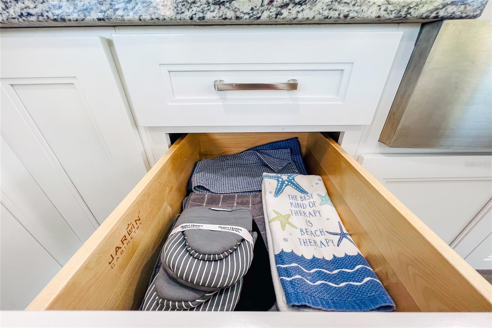 Image 43 of 75 For 5041 Beach Road 4a And 4b