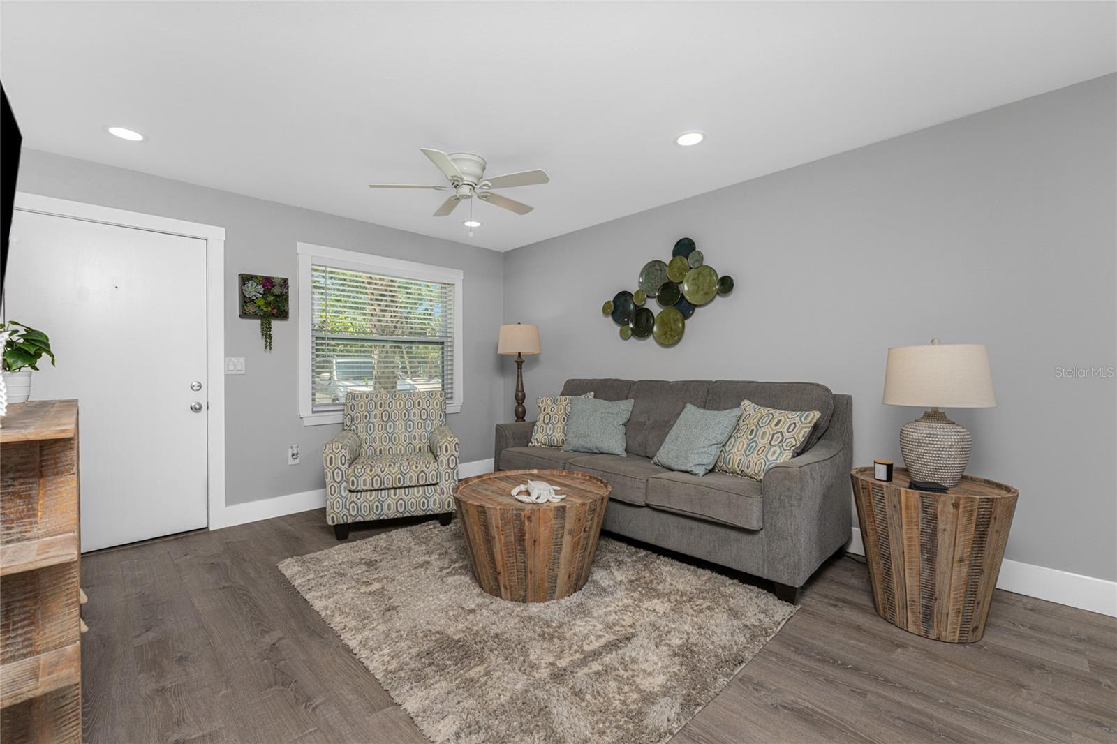 Image 48 of 75 For 5041 Beach Road 4a And 4b