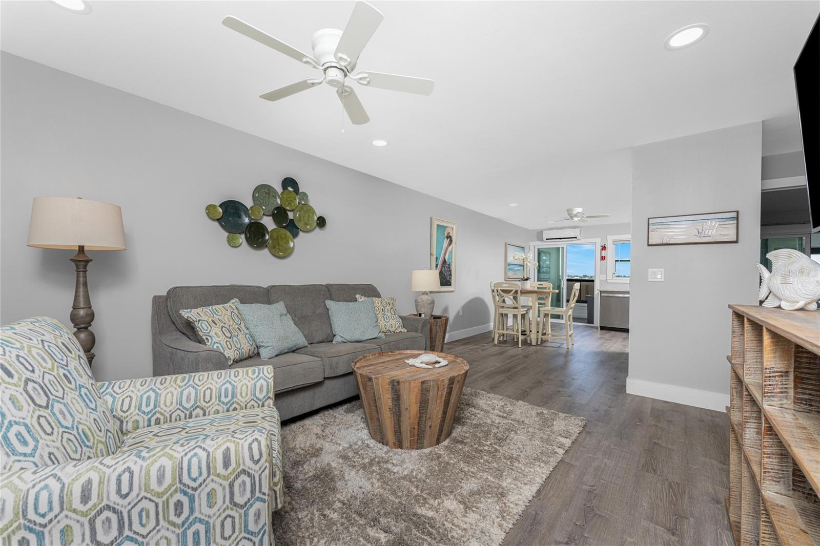 Image 51 of 75 For 5041 Beach Road 4a And 4b