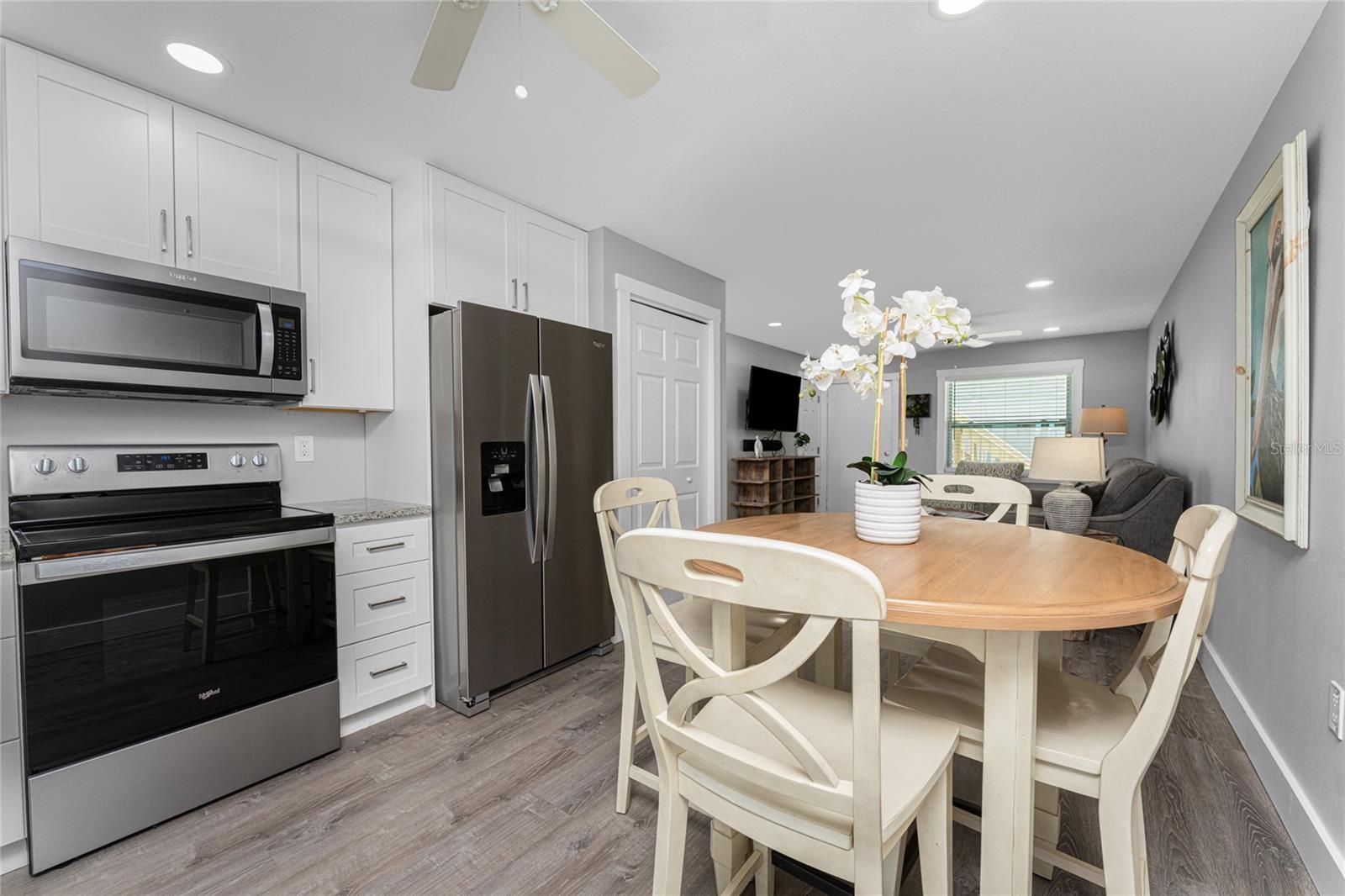 Image 61 of 75 For 5041 Beach Road 4a And 4b