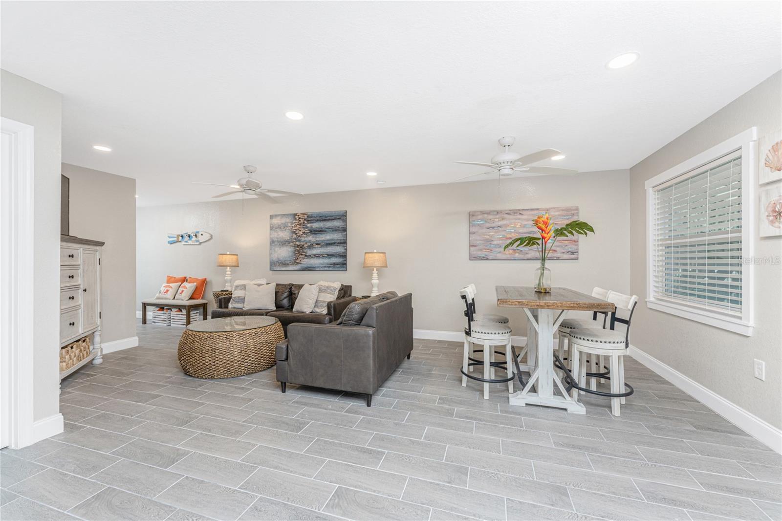 Image 10 of 52 For 5041 Beach Road 3a And 3b