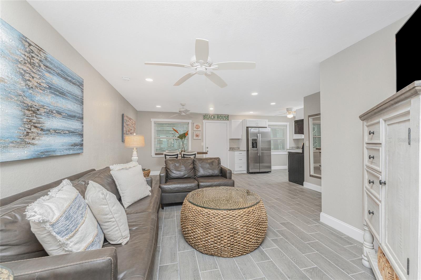 Image 14 of 52 For 5041 Beach Road 3a And 3b