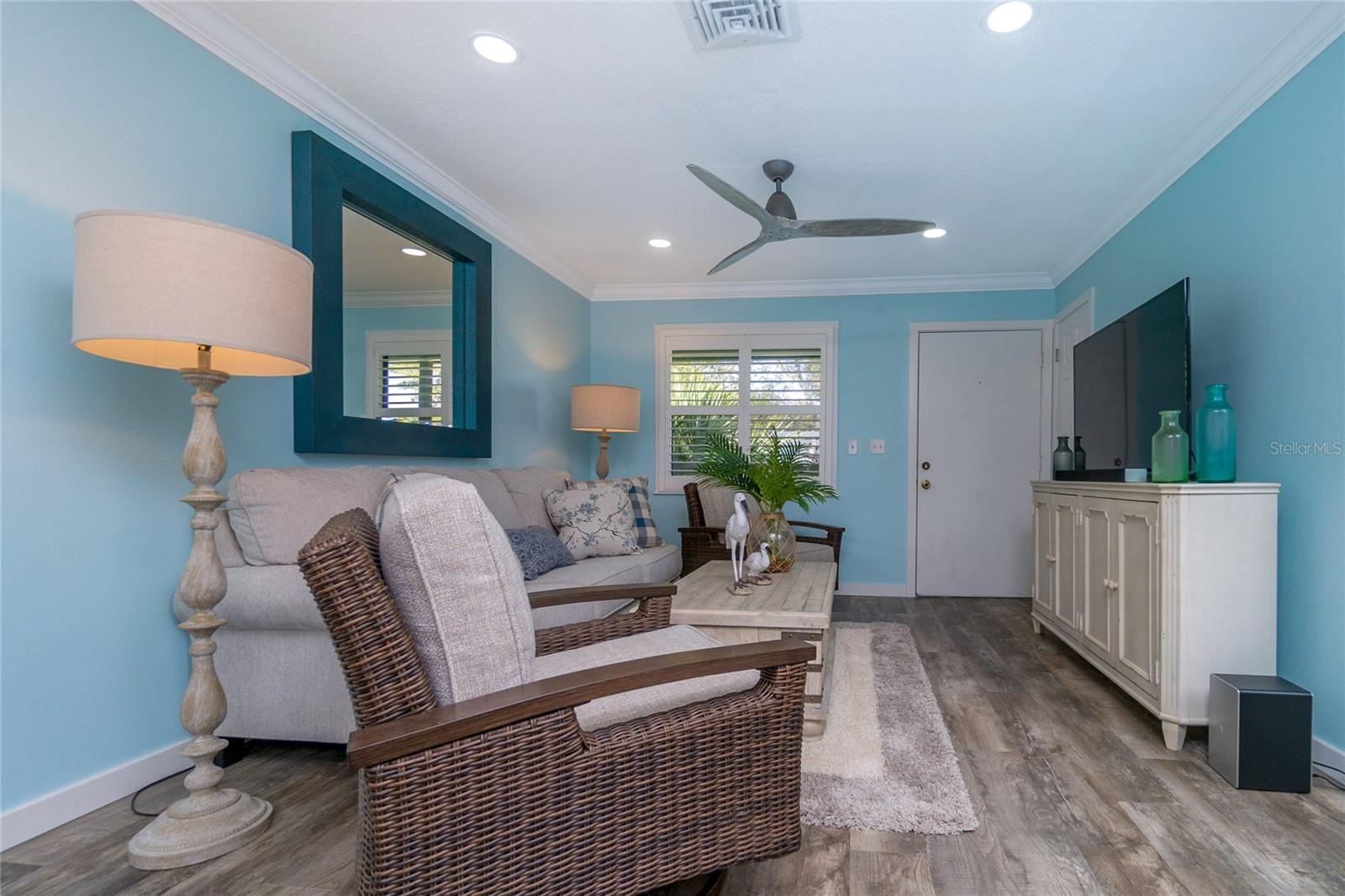 Image 30 of 52 For 5041 Beach Road 3a And 3b