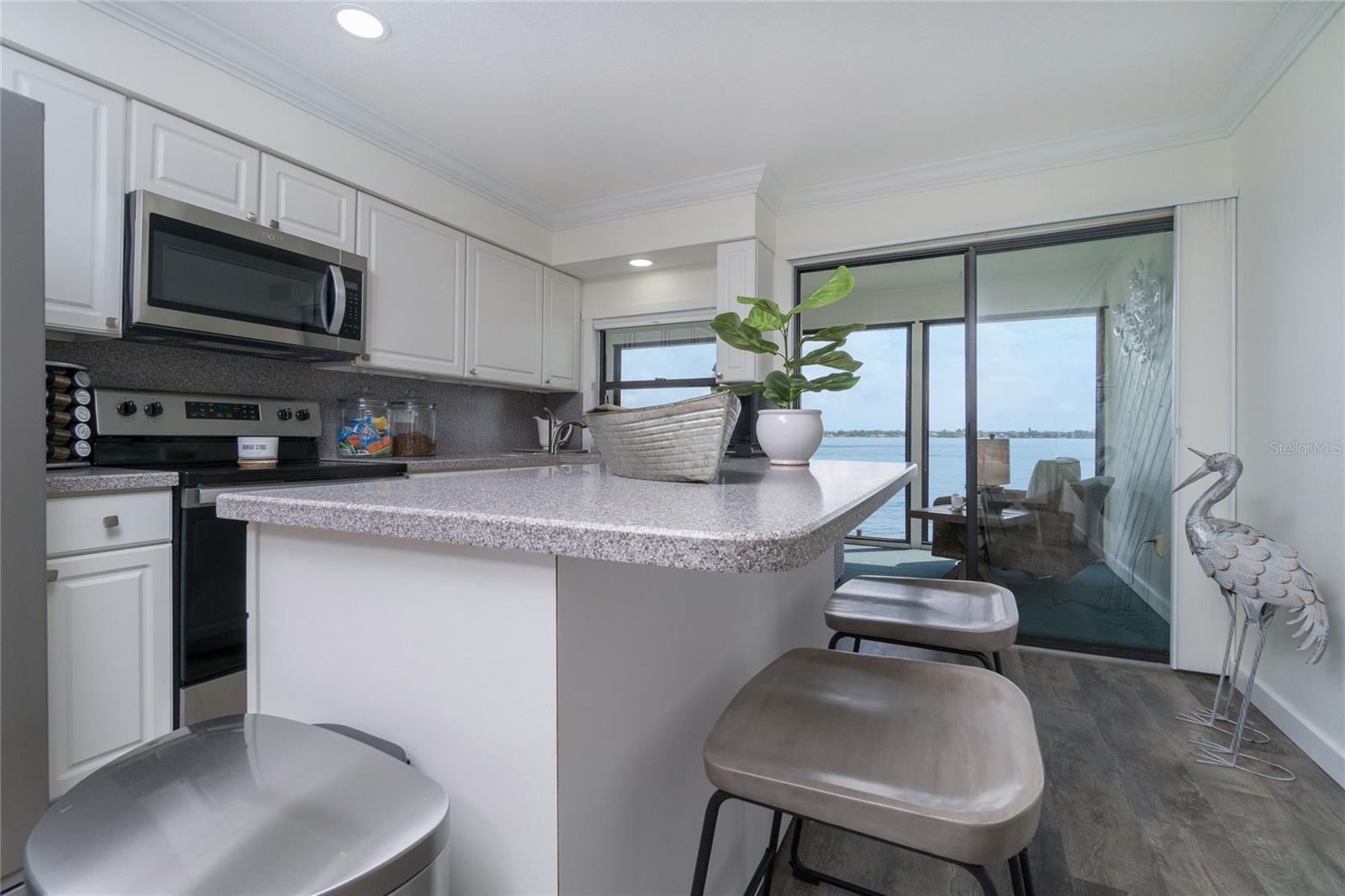 Image 39 of 52 For 5041 Beach Road 3a And 3b