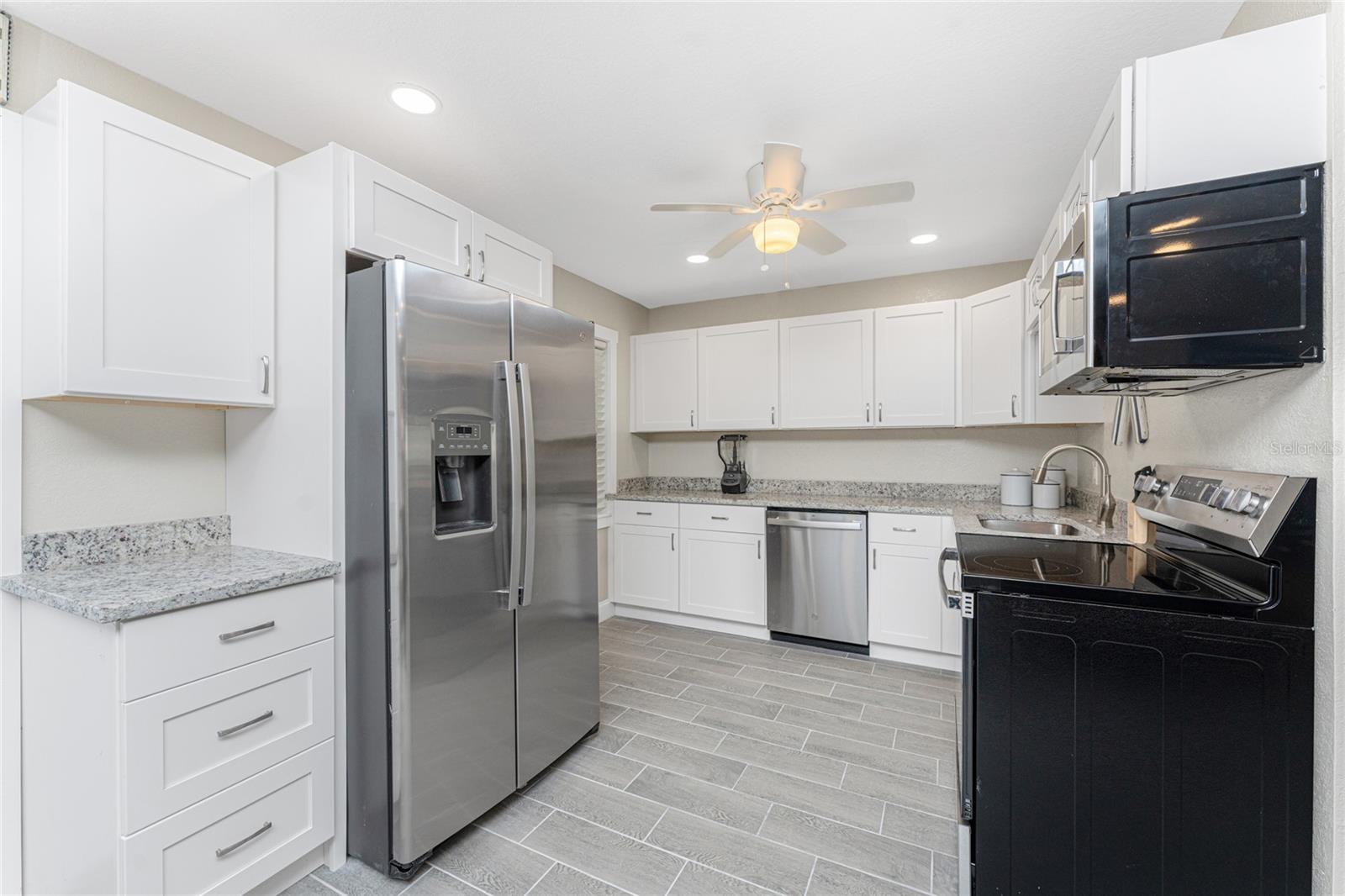 Image 4 of 52 For 5041 Beach Road 3a And 3b