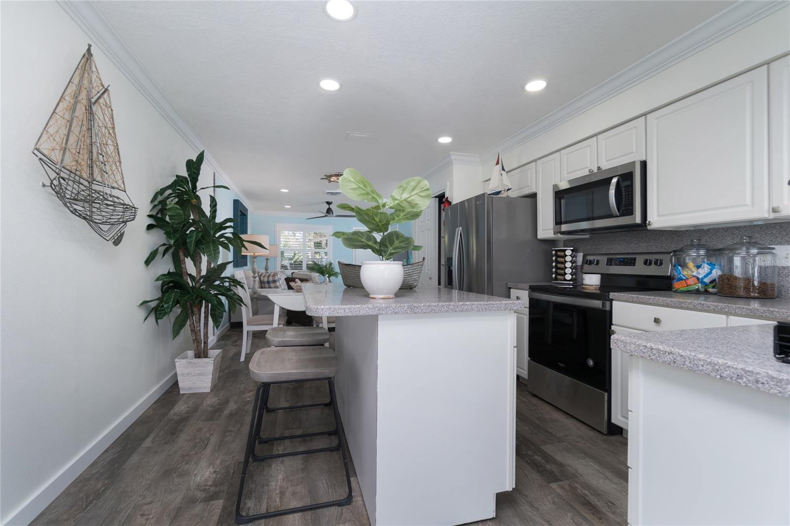 Image 40 of 52 For 5041 Beach Road 3a And 3b