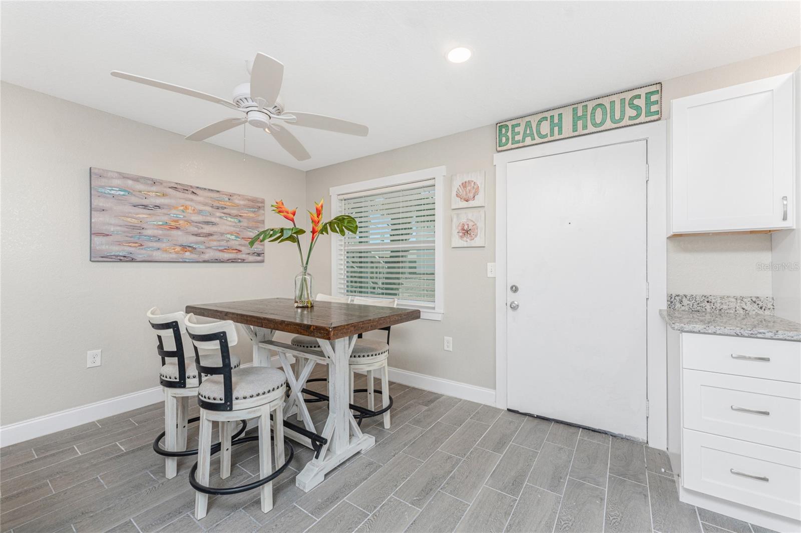 Image 9 of 52 For 5041 Beach Road 3a And 3b