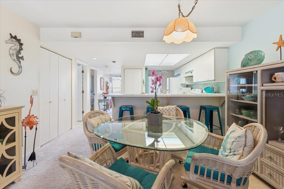 Image 10 of 33 For 6800 Placida Road 192