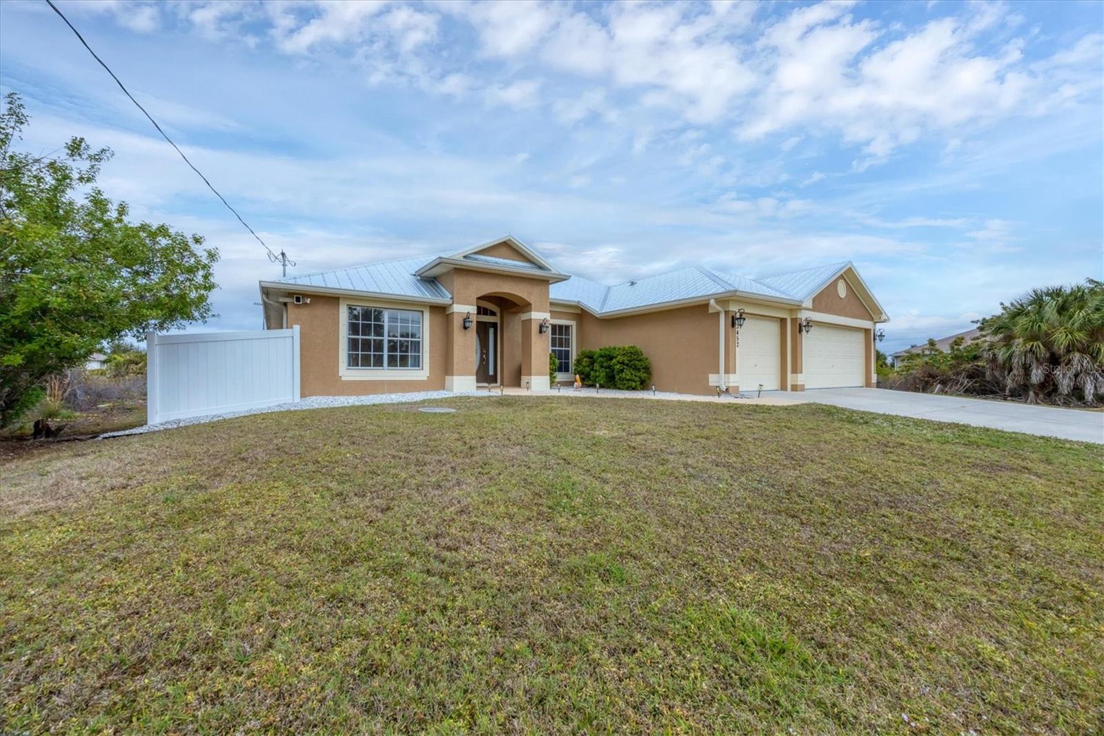 Image 35 of 57 For 13452 High Springs Avenue