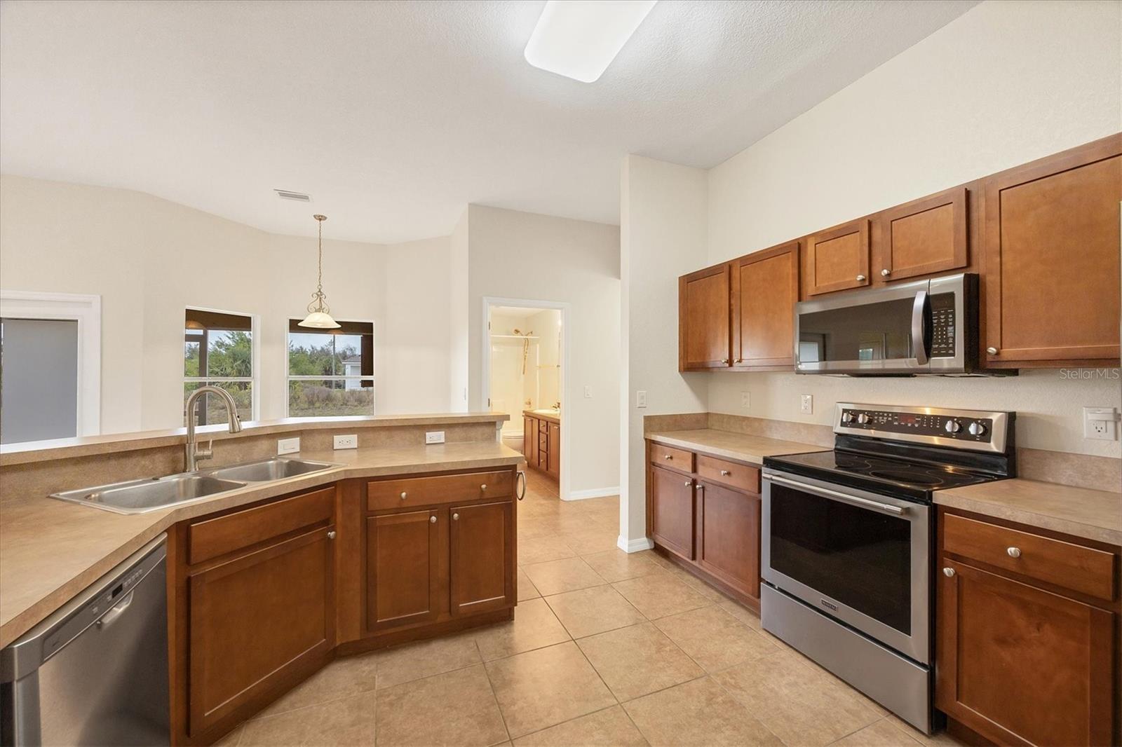 Image 6 of 57 For 13452 High Springs Avenue