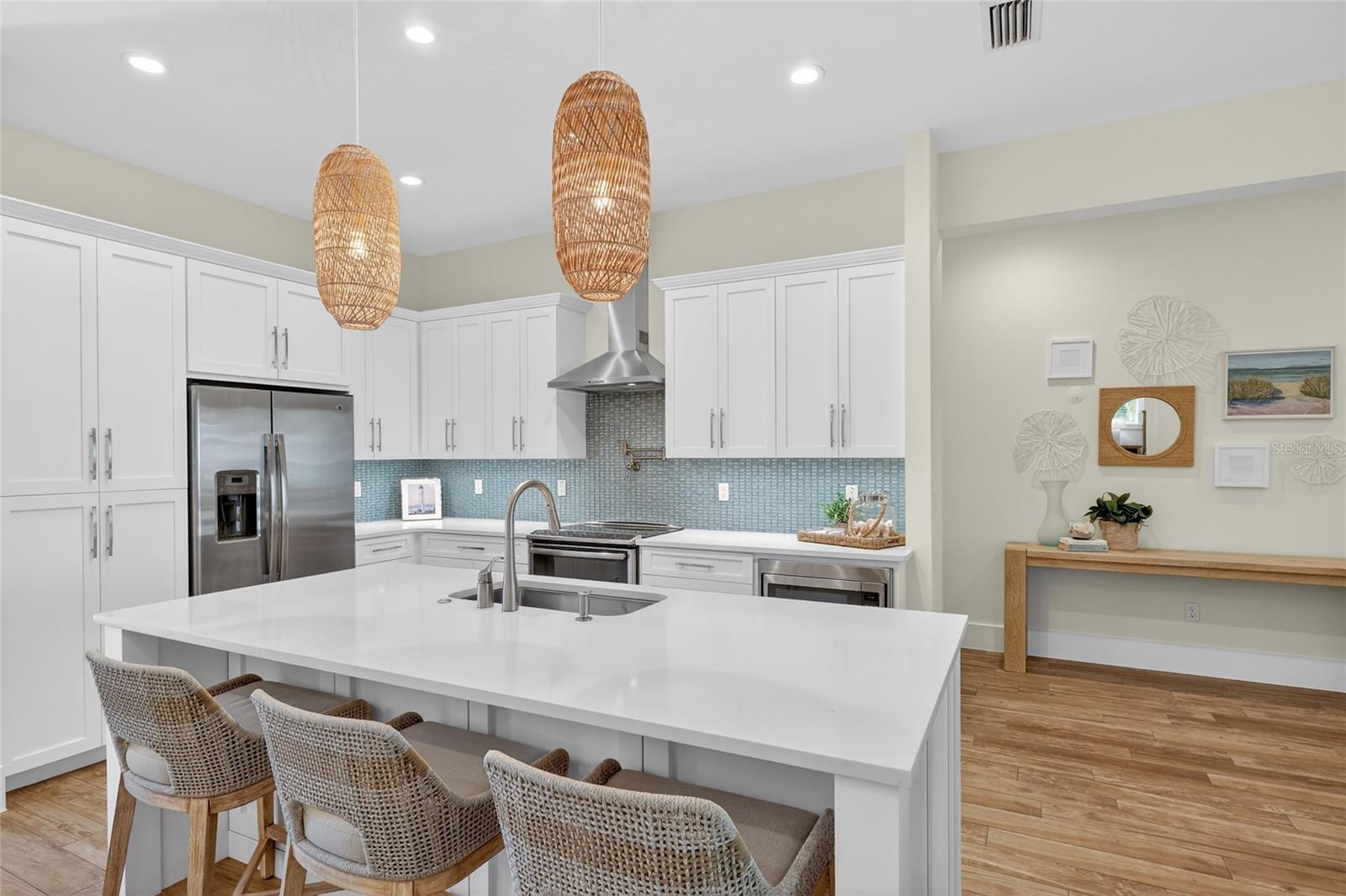 Image 8 of 44 For 261 Seabreeze Court