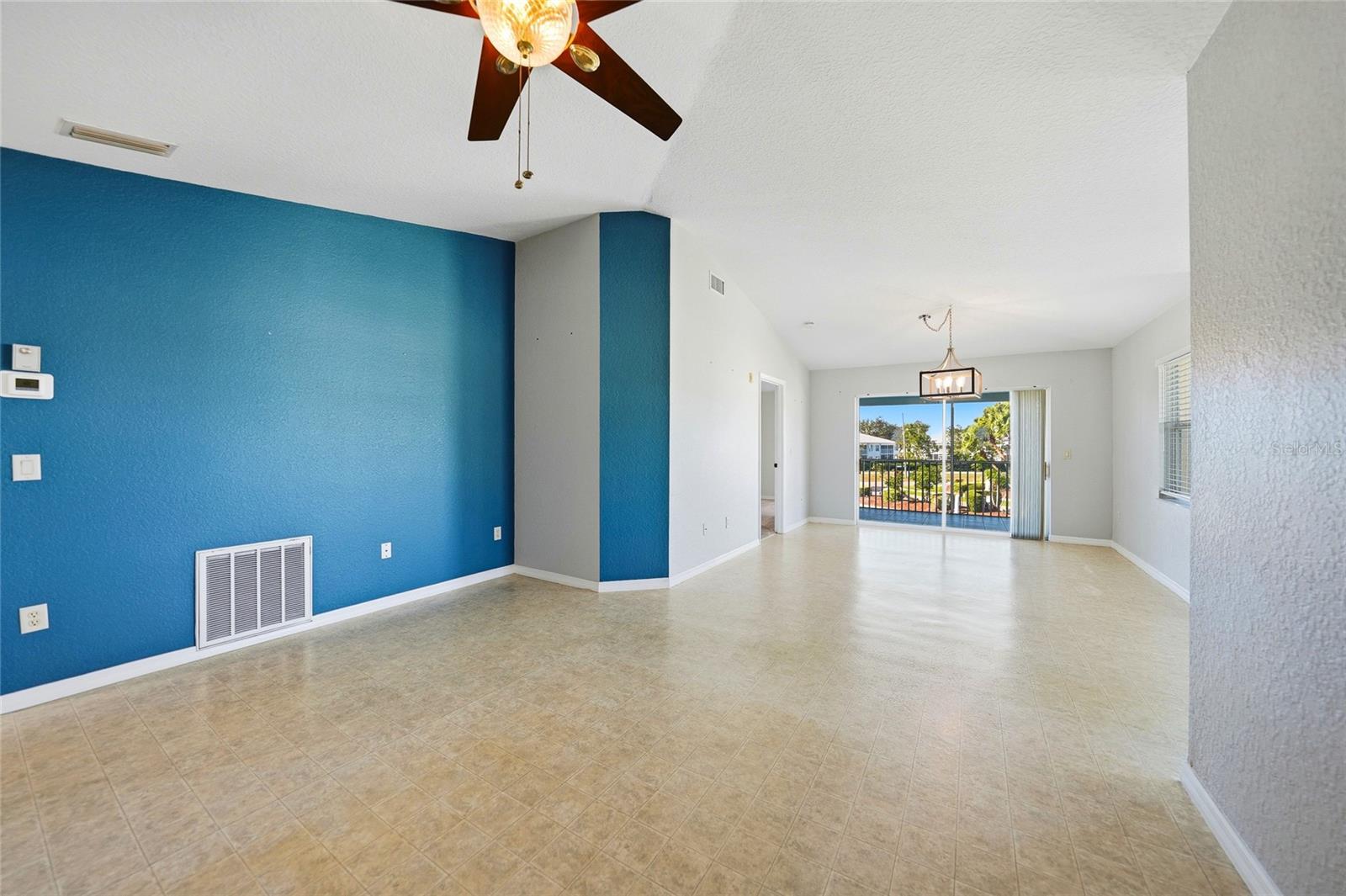 Image 8 of 51 For 5800 Sabal Trace Drive 1202