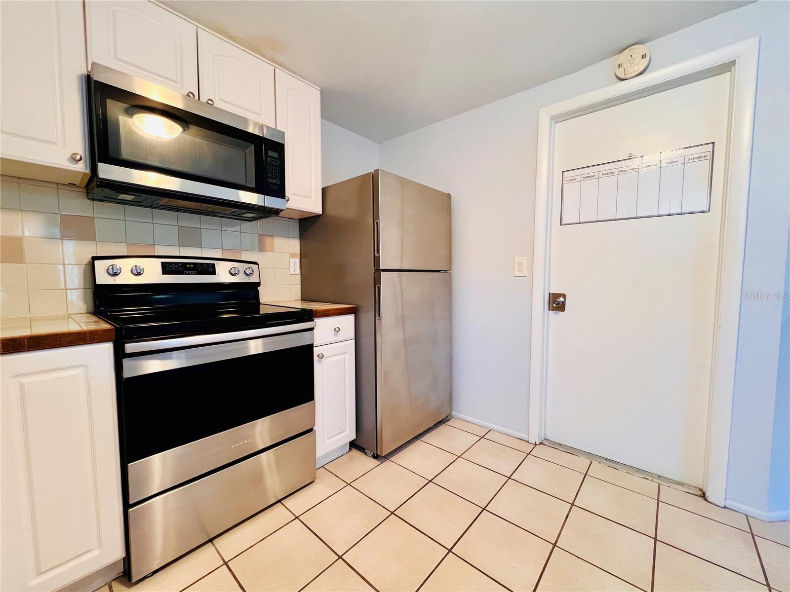 Image 14 of 25 For 402 Belvidere Road