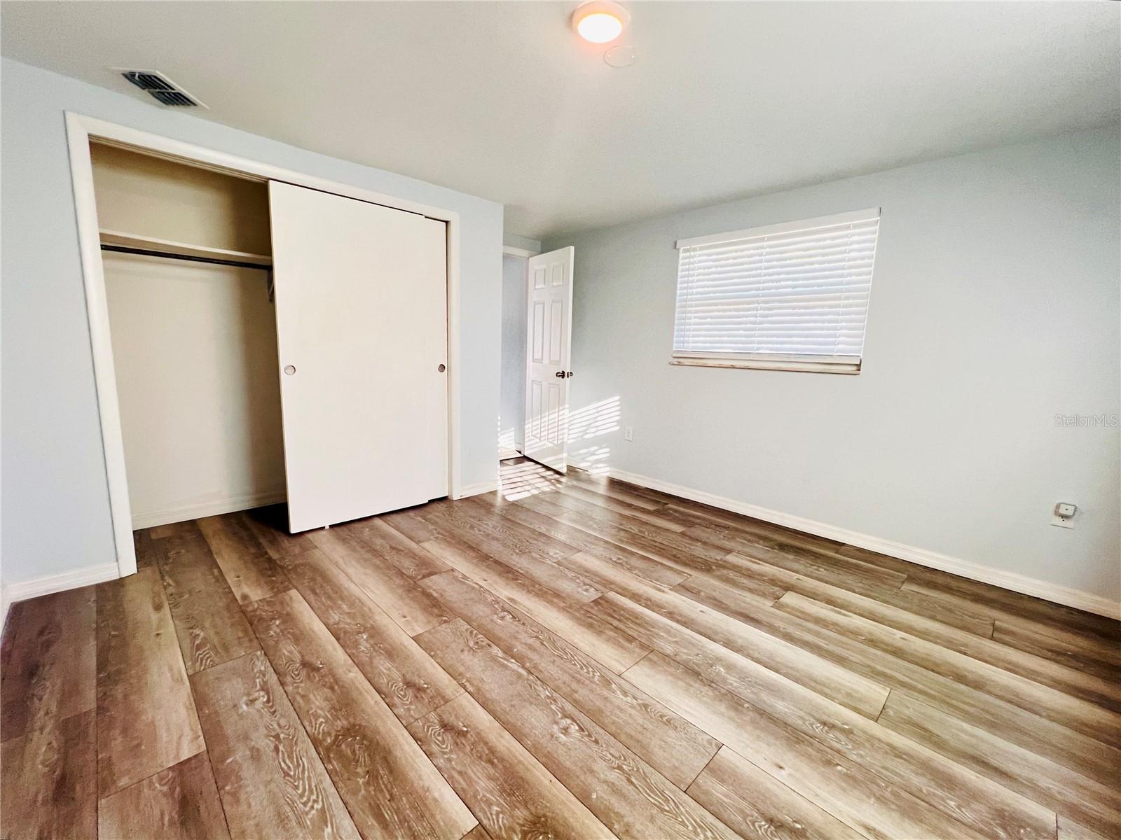 Image 18 of 25 For 402 Belvidere Road