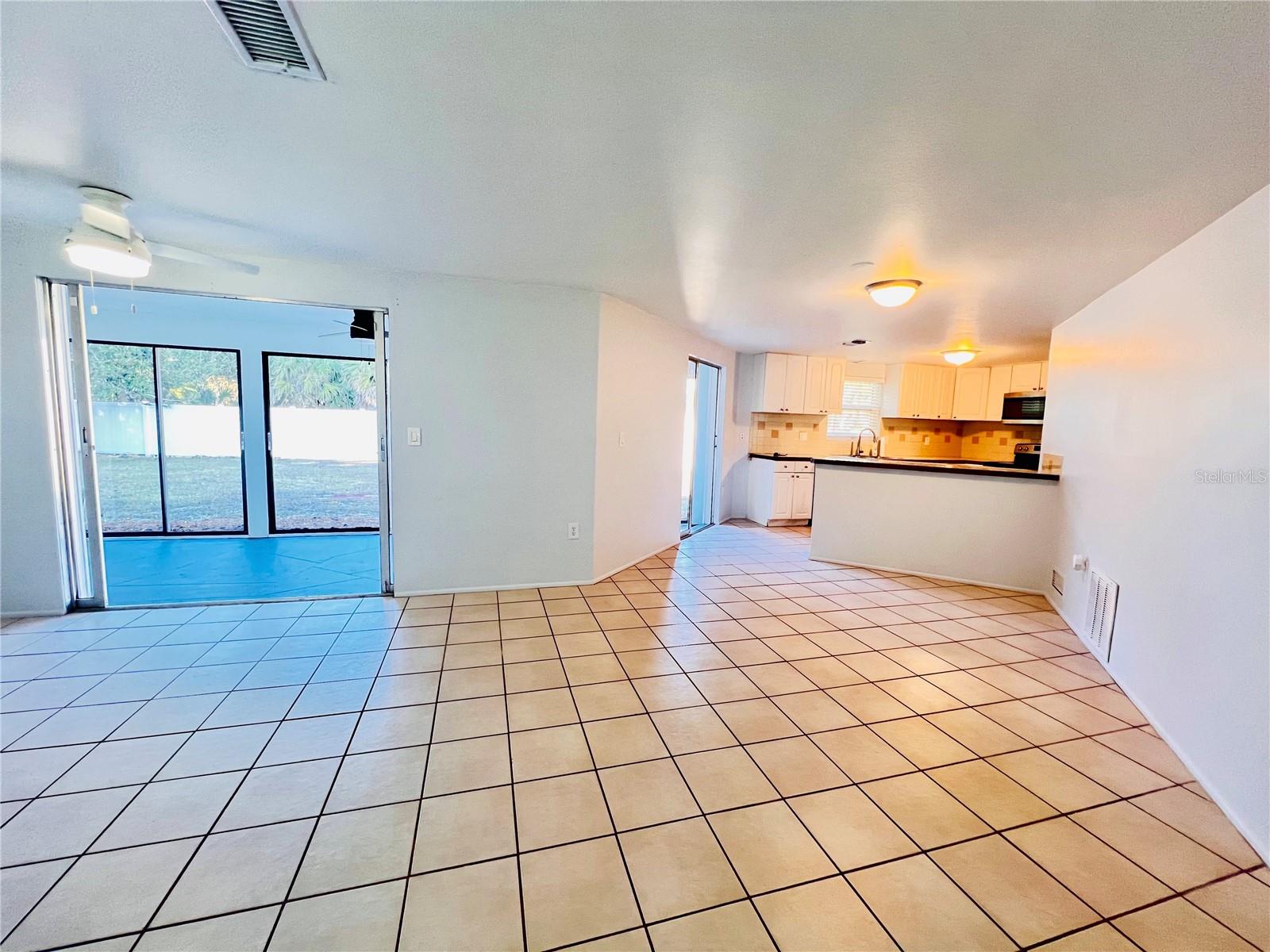 Image 4 of 25 For 402 Belvidere Road