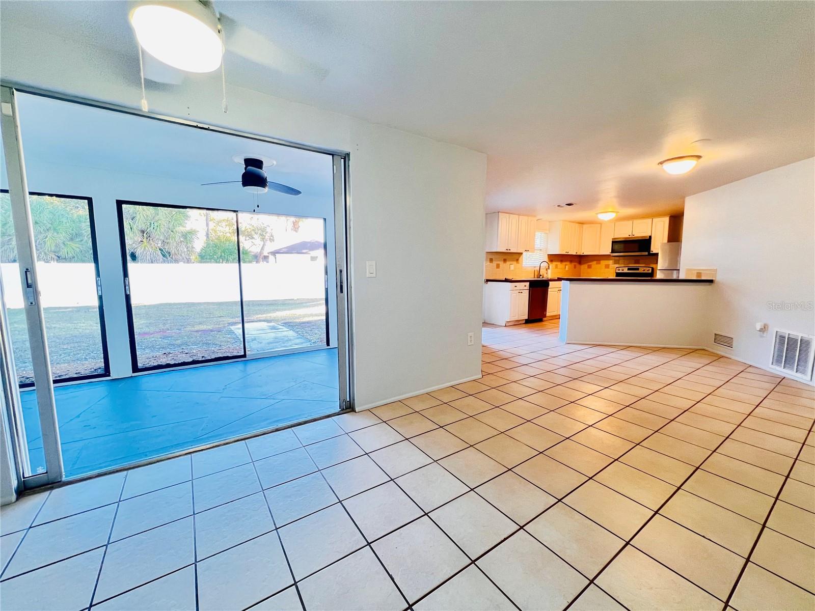 Image 5 of 25 For 402 Belvidere Road