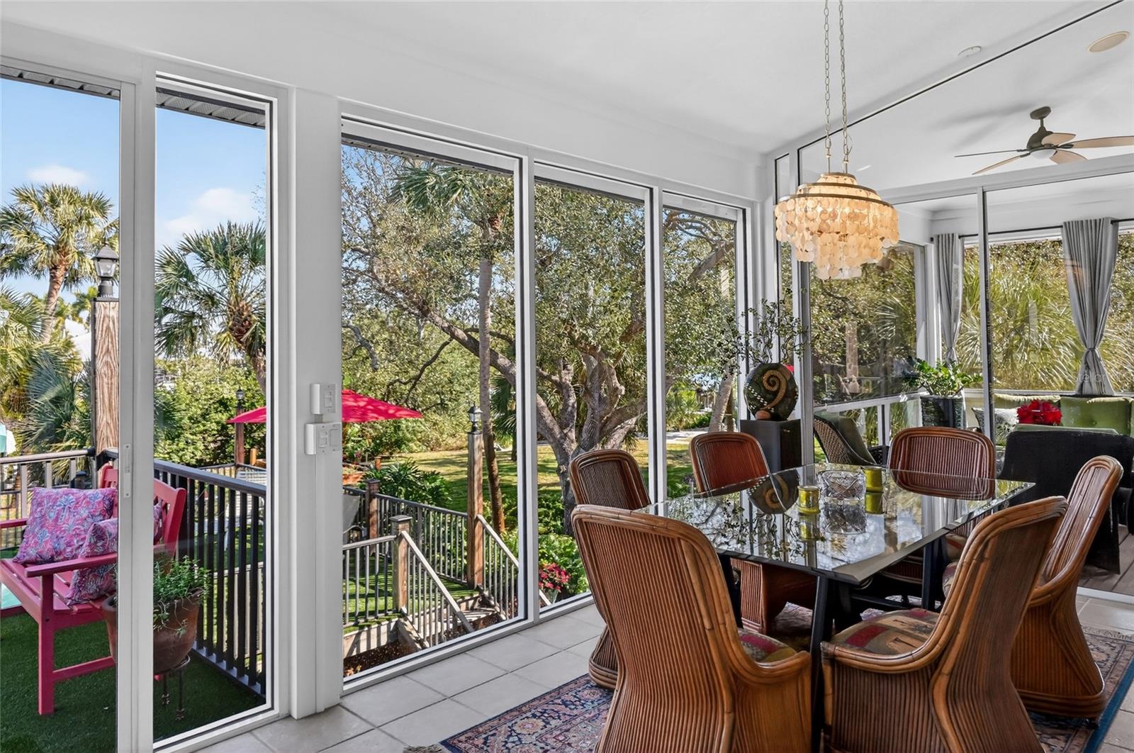 Image 22 of 95 For 10110 Creekside Drive