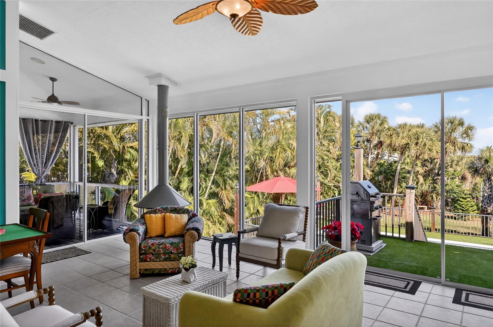 Image 23 of 95 For 10110 Creekside Drive