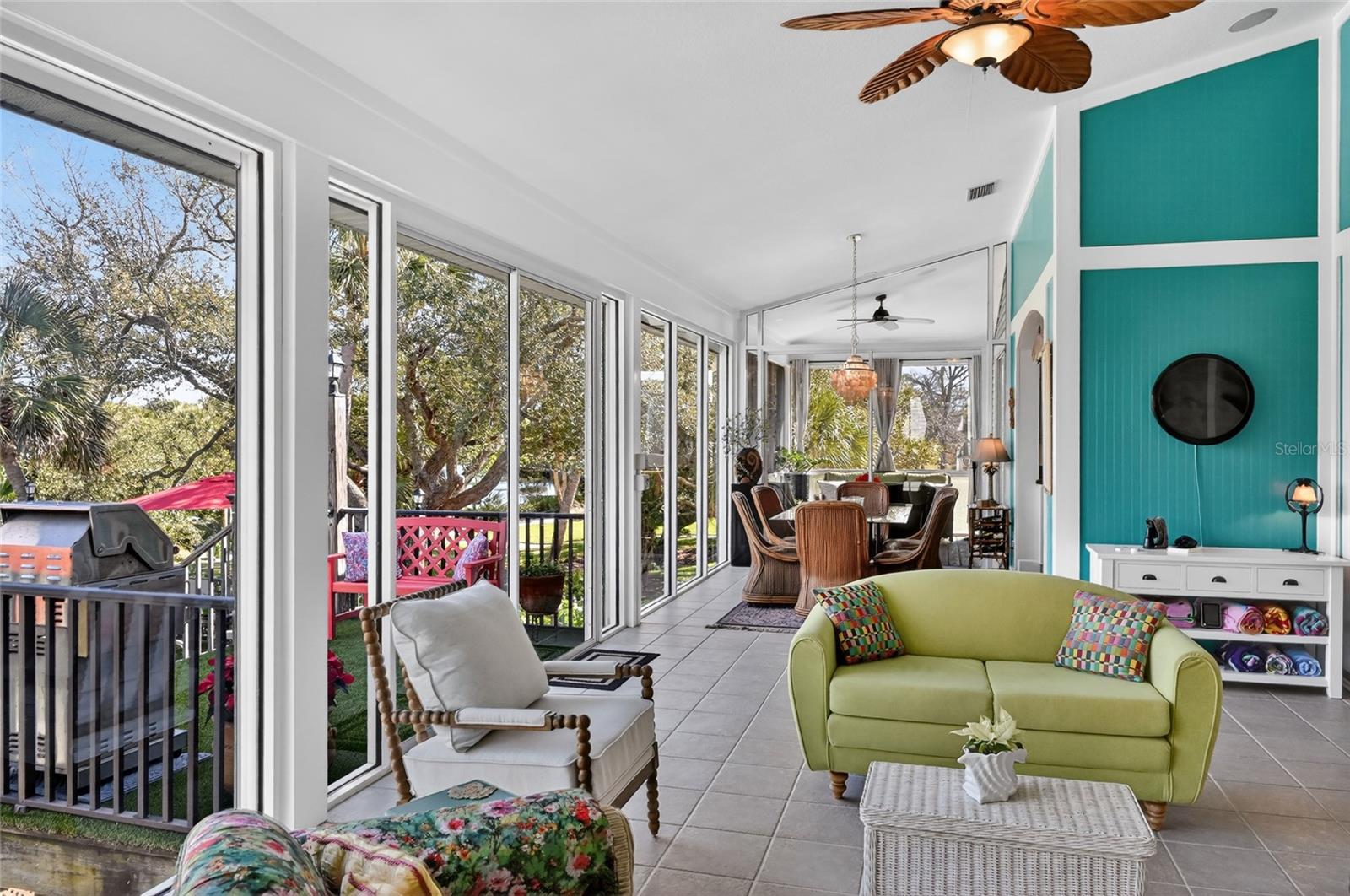 Image 24 of 95 For 10110 Creekside Drive