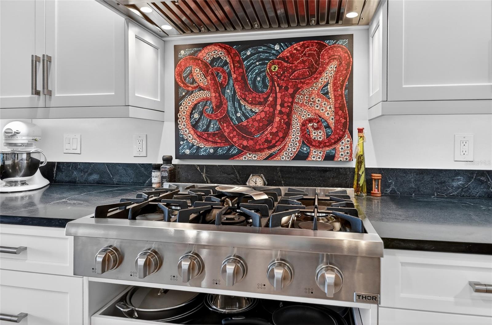 Image 33 of 95 For 10110 Creekside Drive