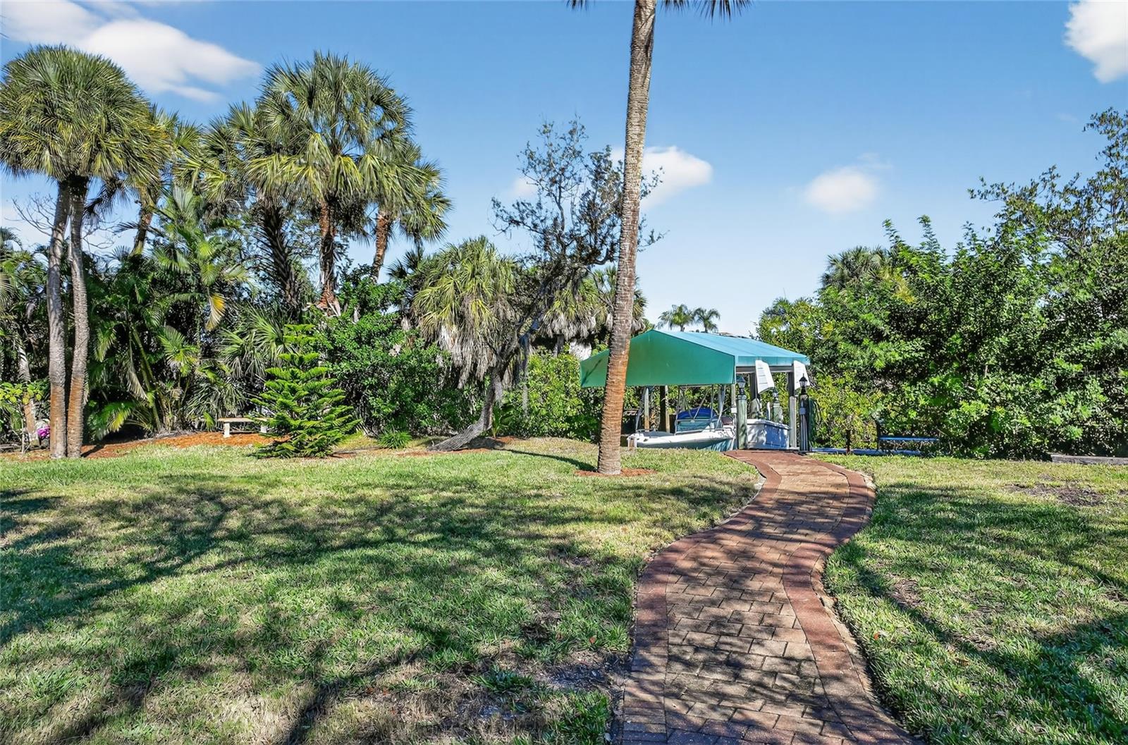 Image 47 of 95 For 10110 Creekside Drive