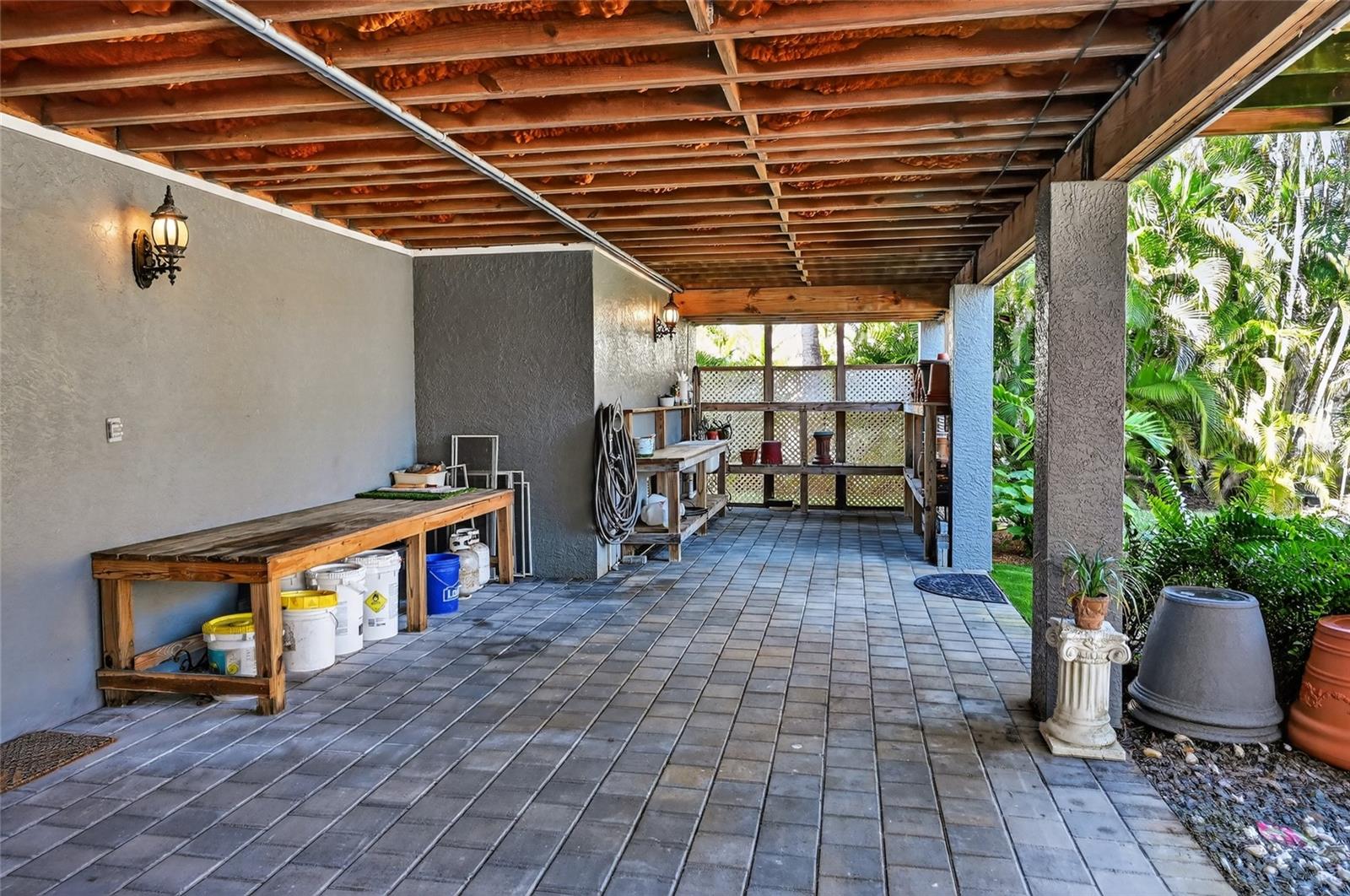 Image 49 of 95 For 10110 Creekside Drive