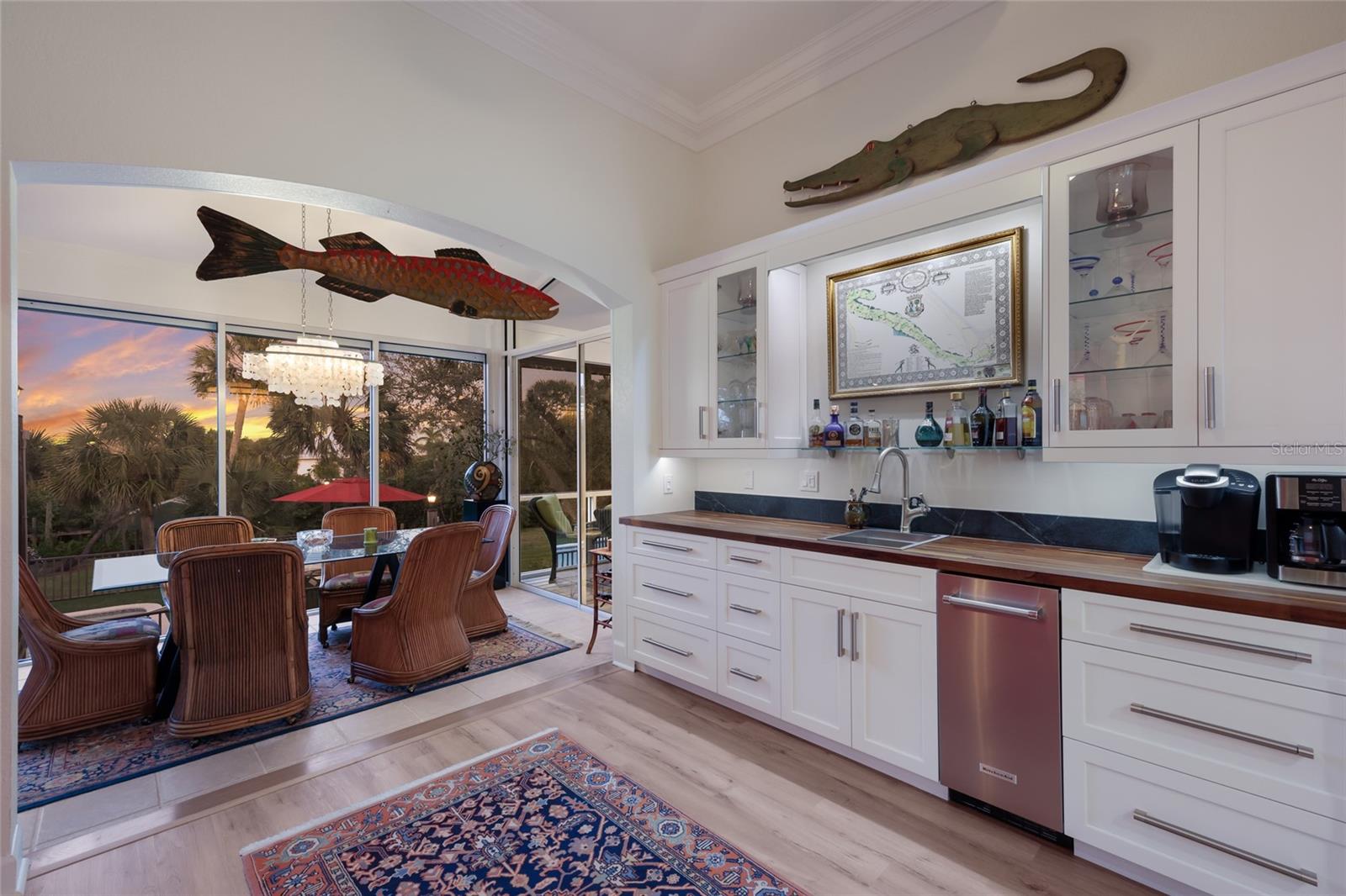 Image 62 of 95 For 10110 Creekside Drive