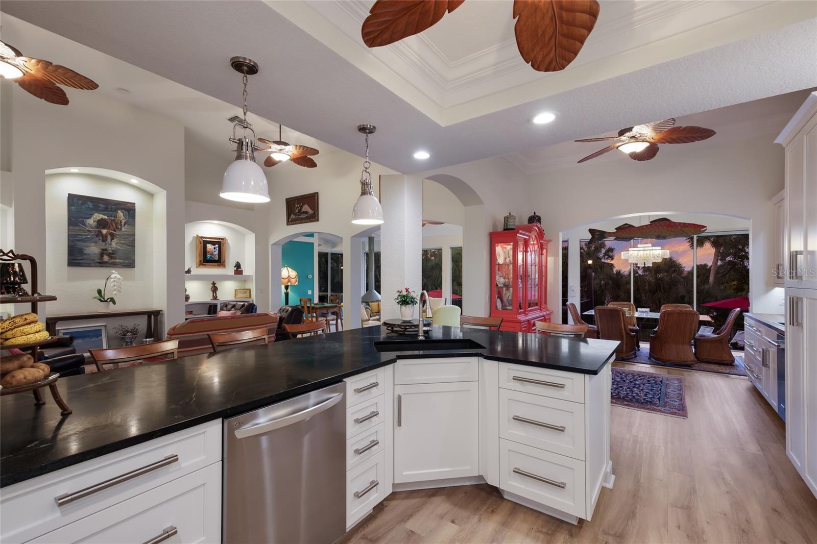 Image 63 of 95 For 10110 Creekside Drive