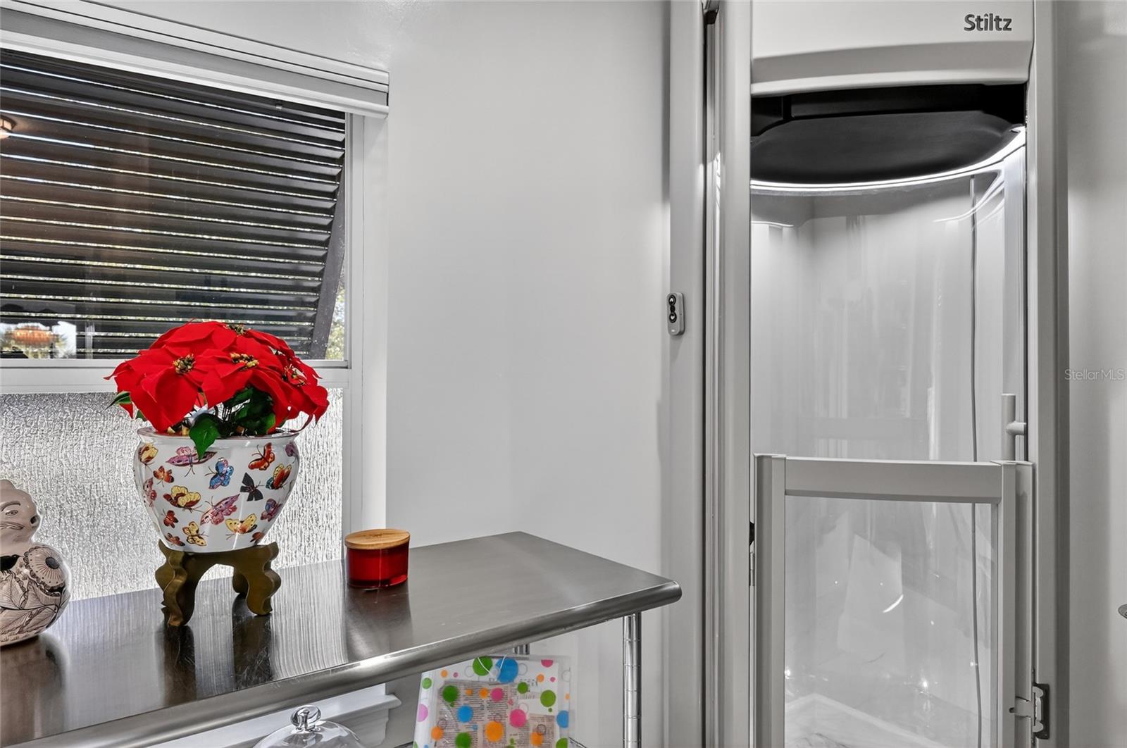 Image 78 of 95 For 10110 Creekside Drive