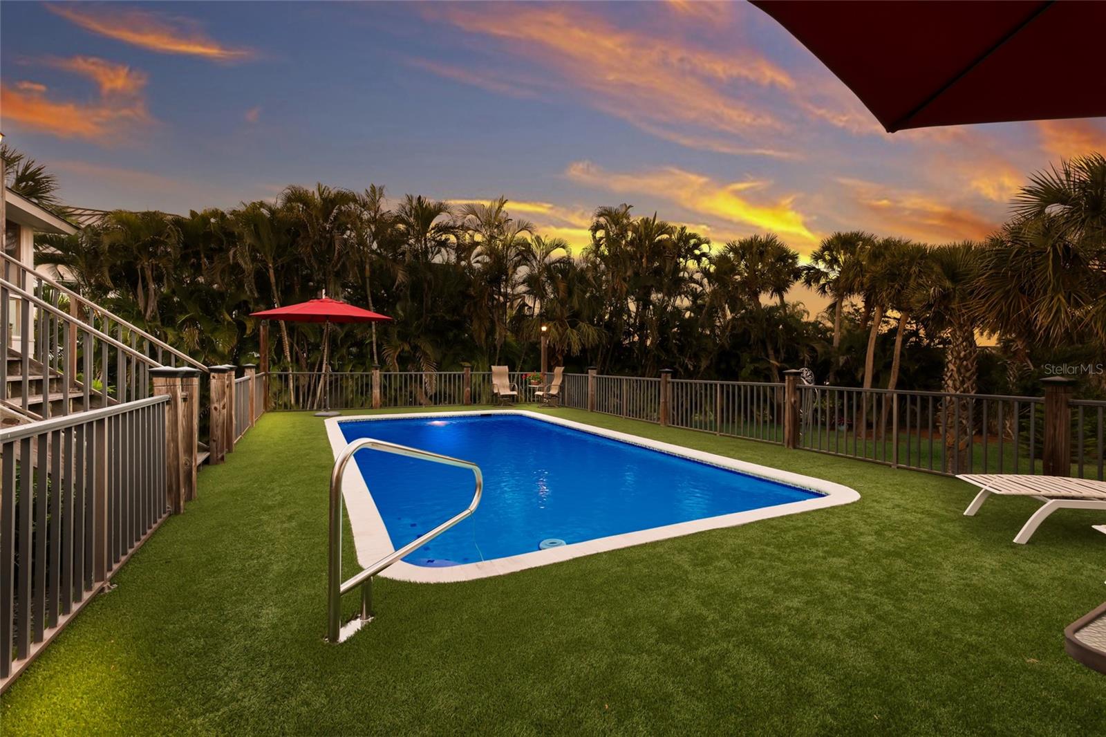 Image 81 of 95 For 10110 Creekside Drive